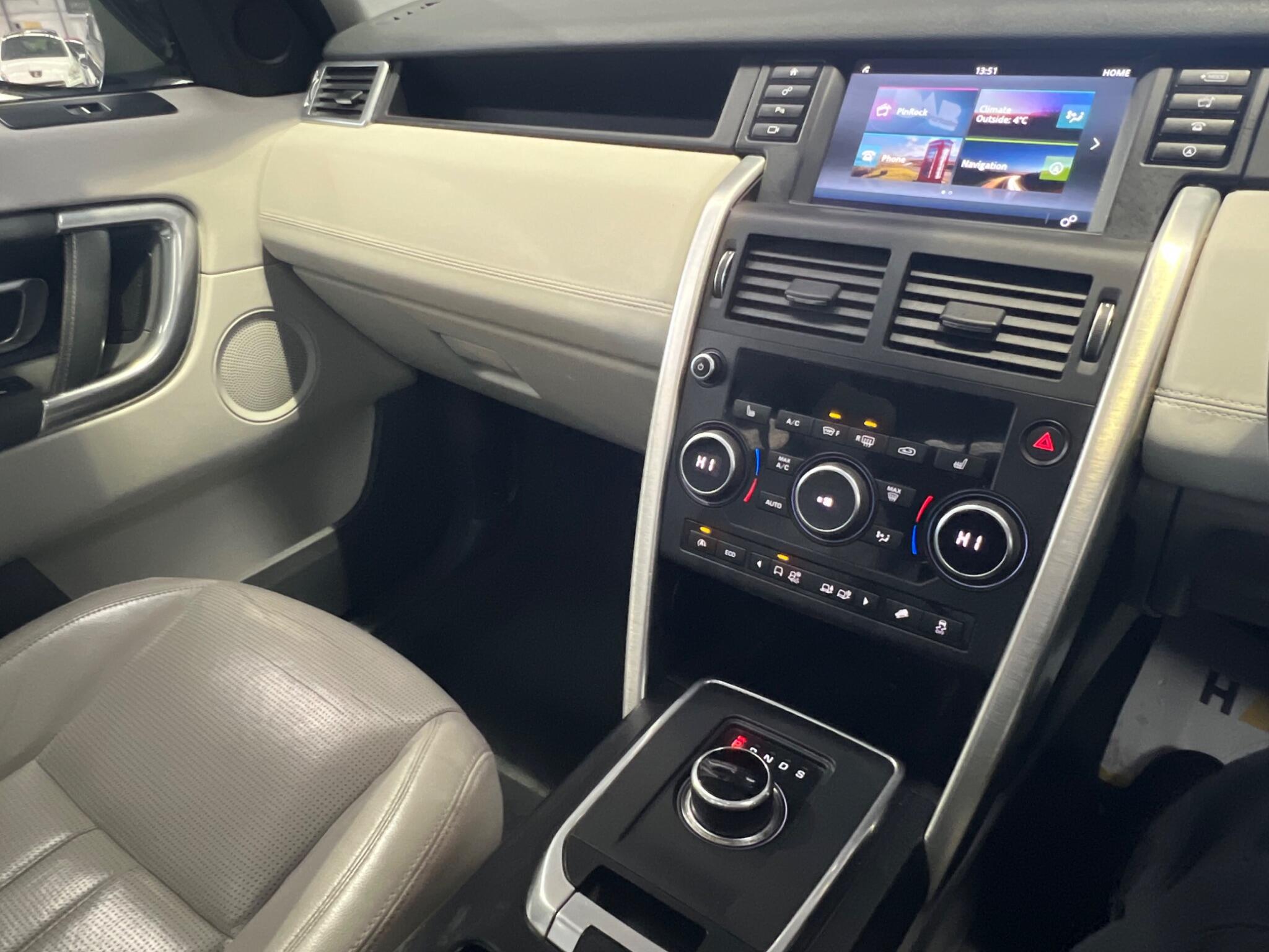 Land Rover DISCOVERY SPORT - Image 19