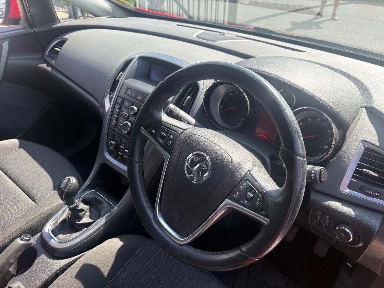 Vauxhall Astra GTC - Image 11