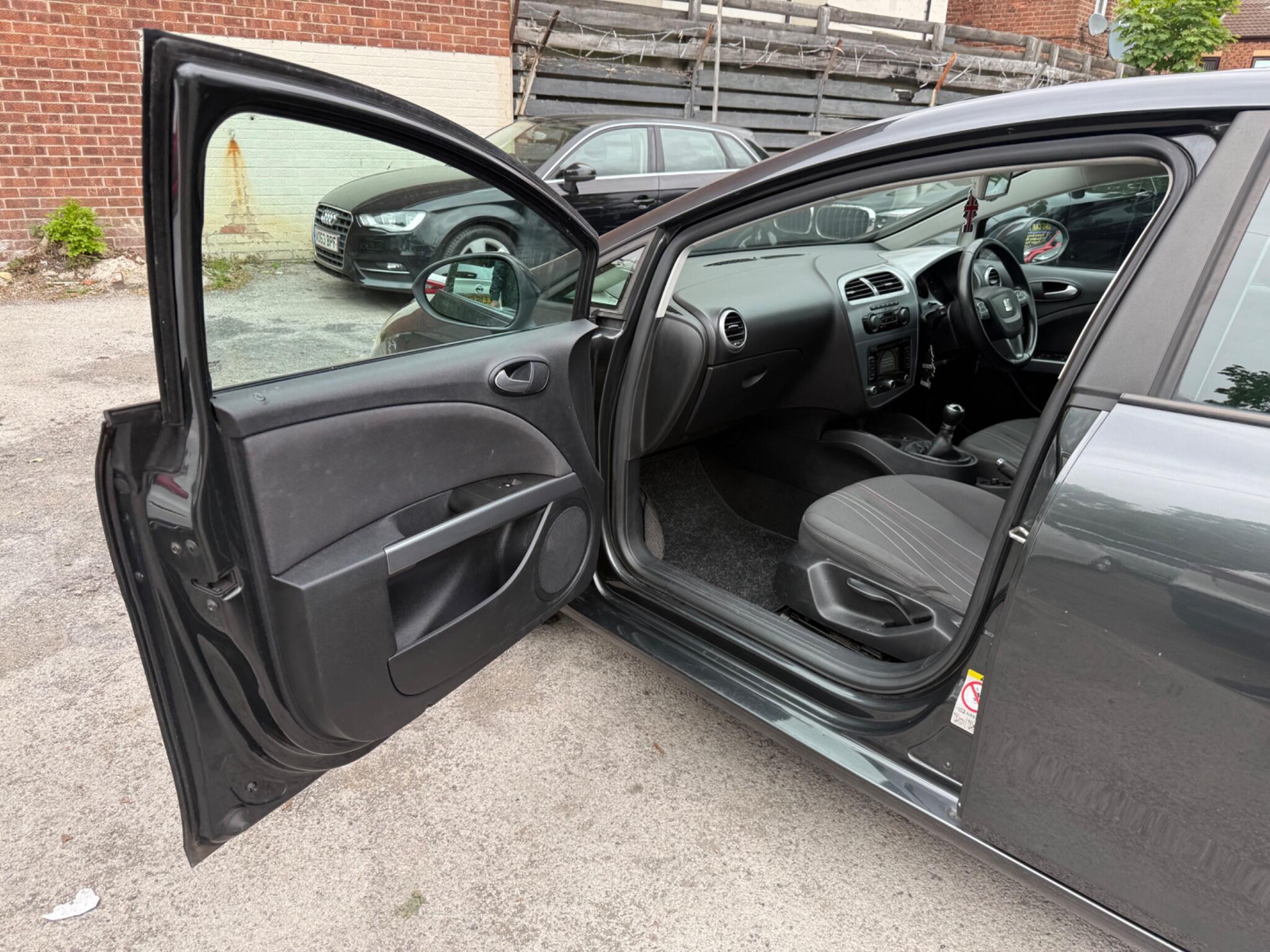 SEAT Leon - Image 23