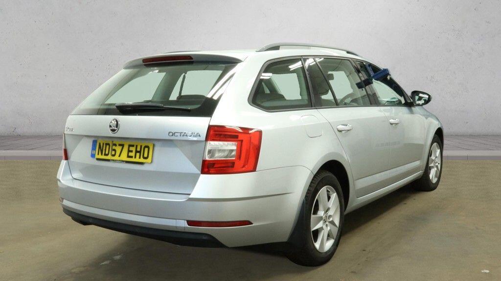 Skoda Octavia - Image 7