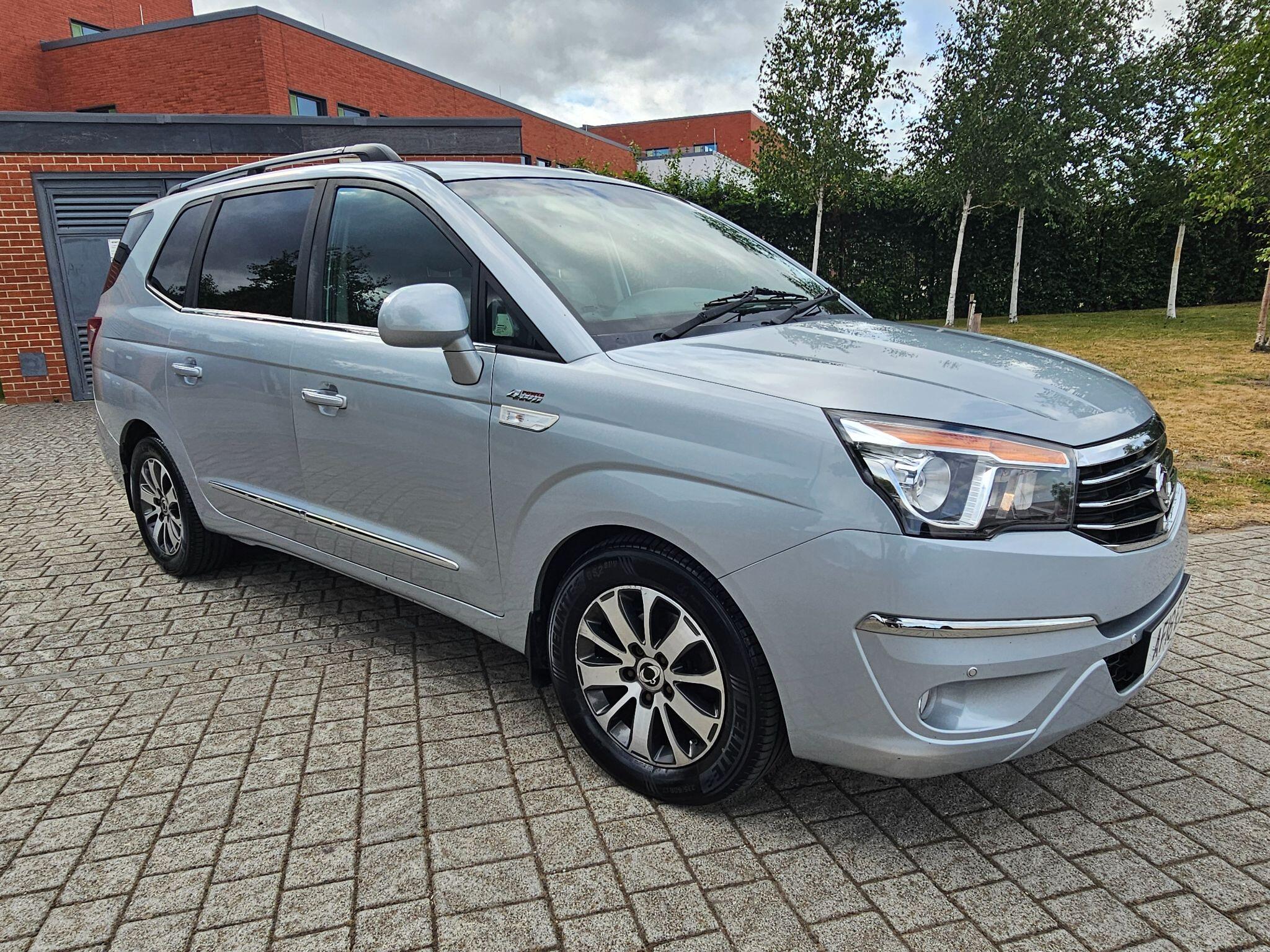 Ssangyong Turismo - Image 8