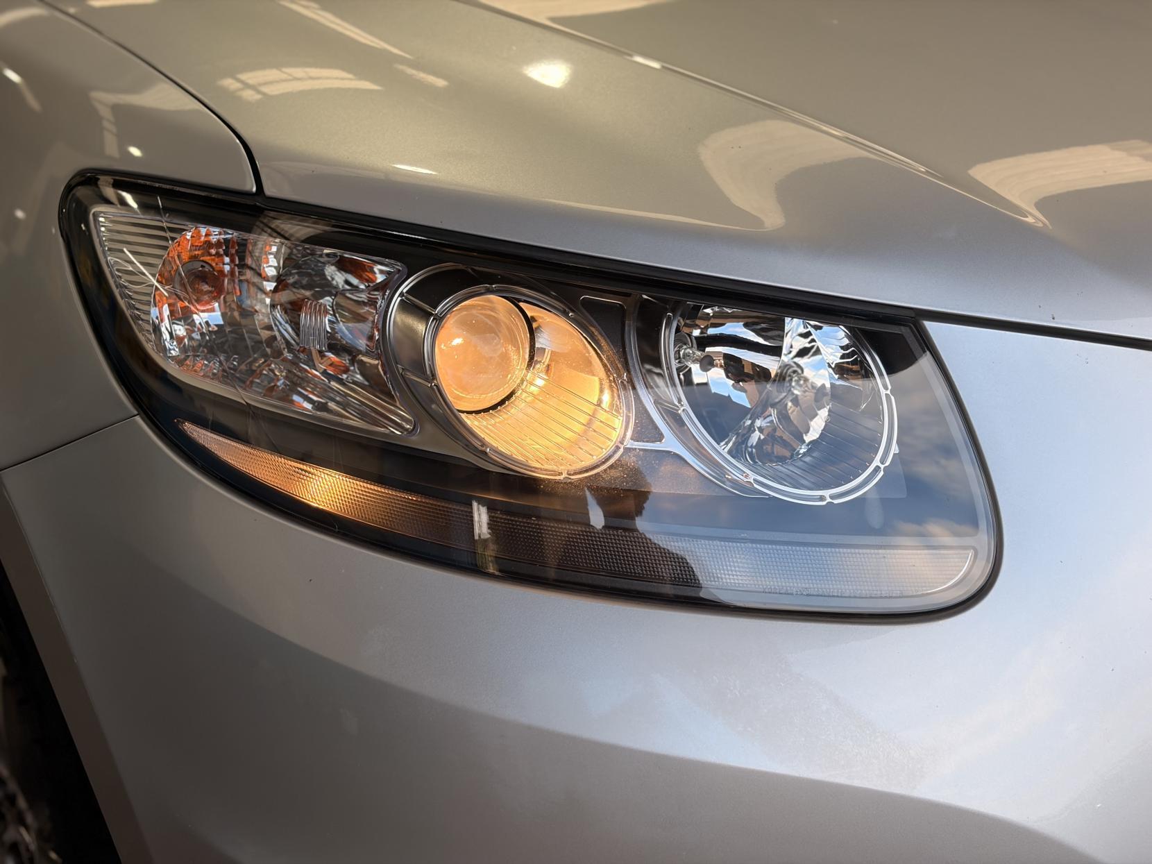 Hyundai Santa Fe - Image 8