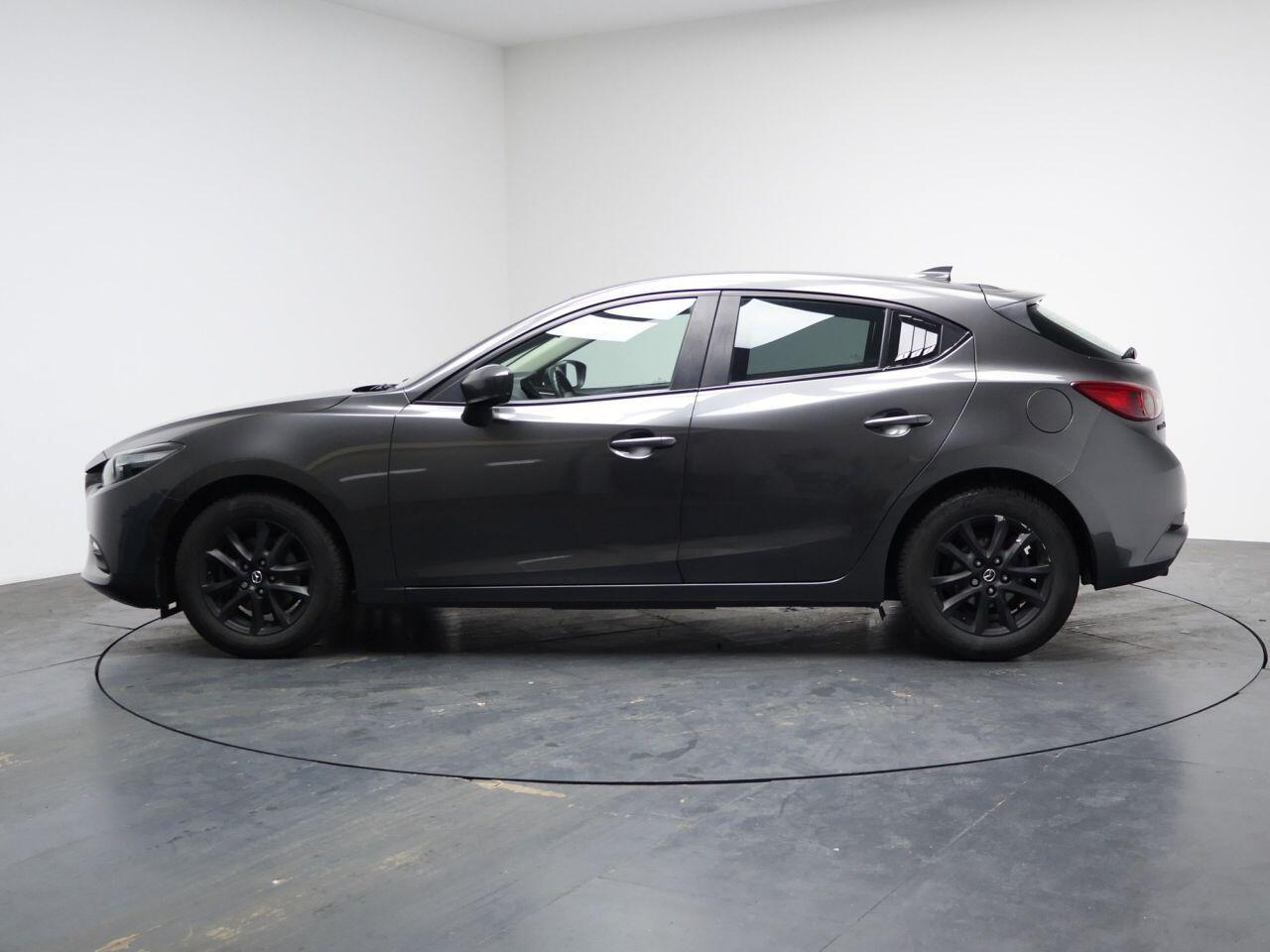 Mazda MAZDA3 - Image 6