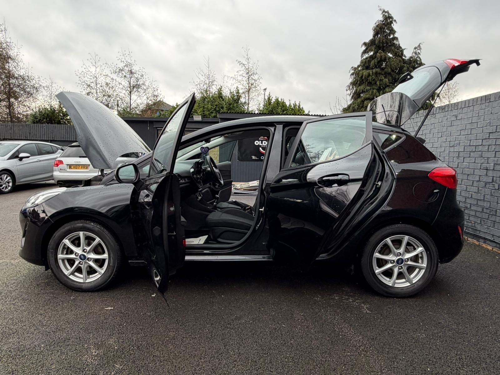 Ford Fiesta - Image 15
