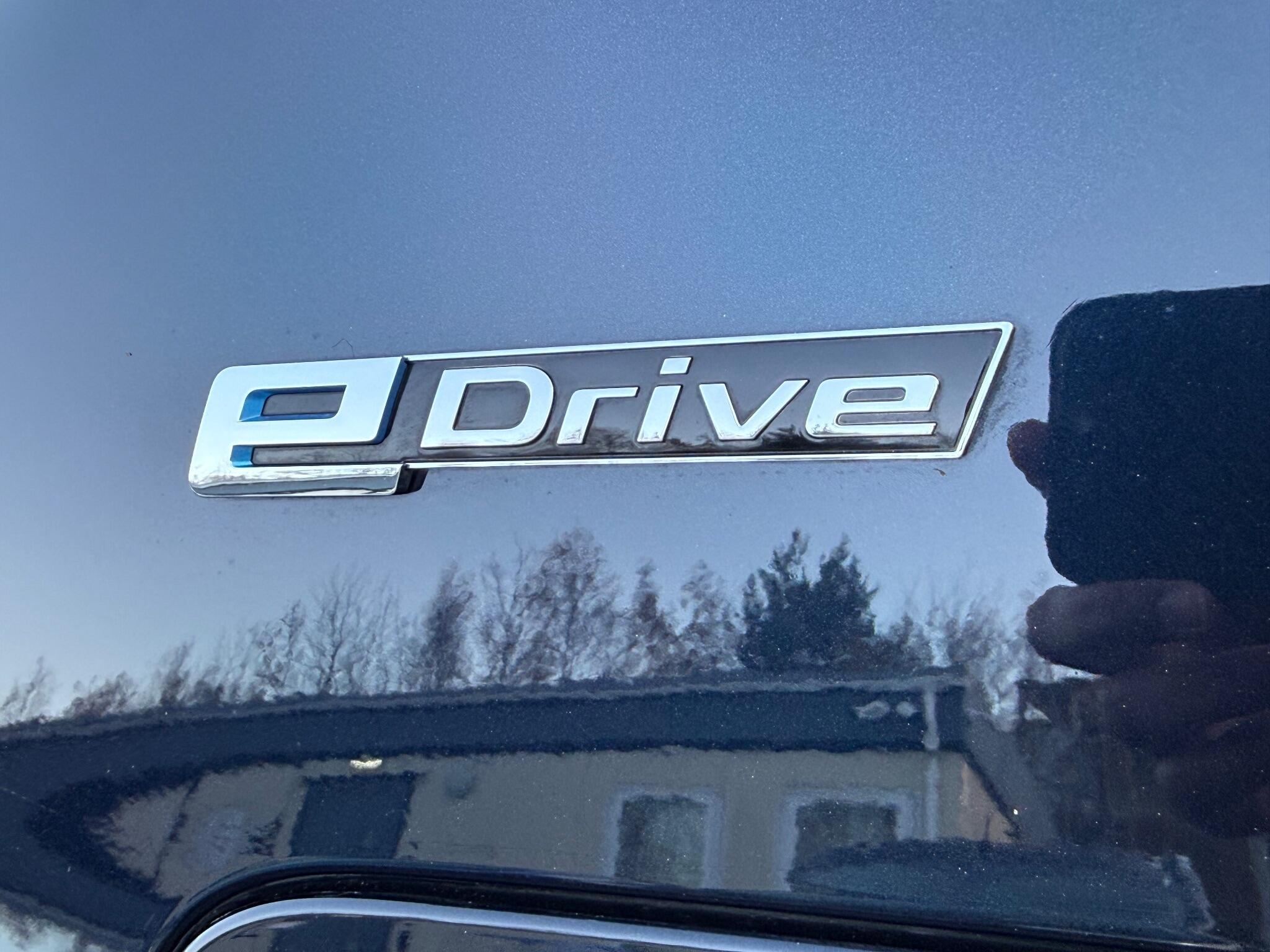 BMW 5 Series - Image 21