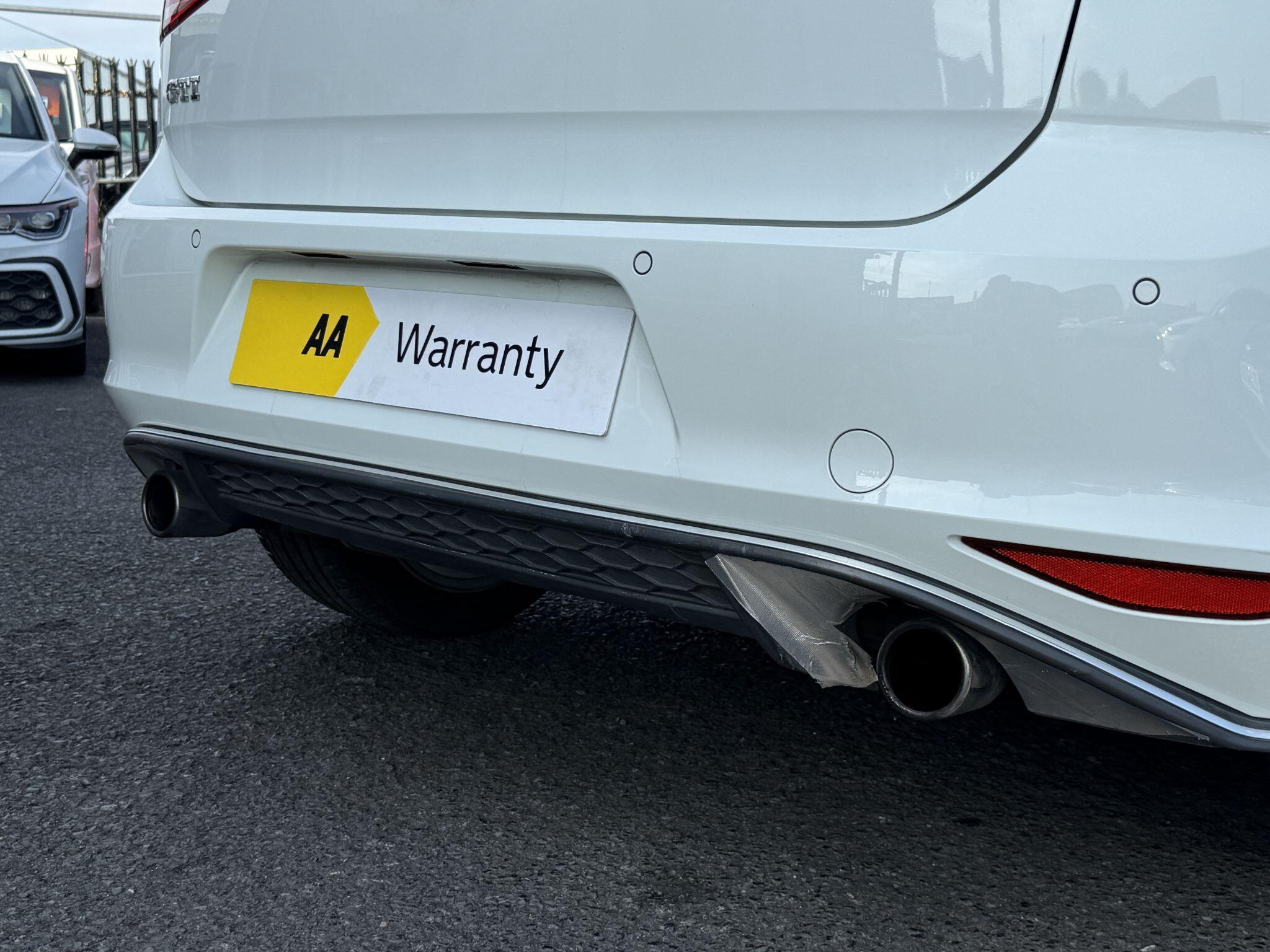 Volkswagen Golf - Image 19