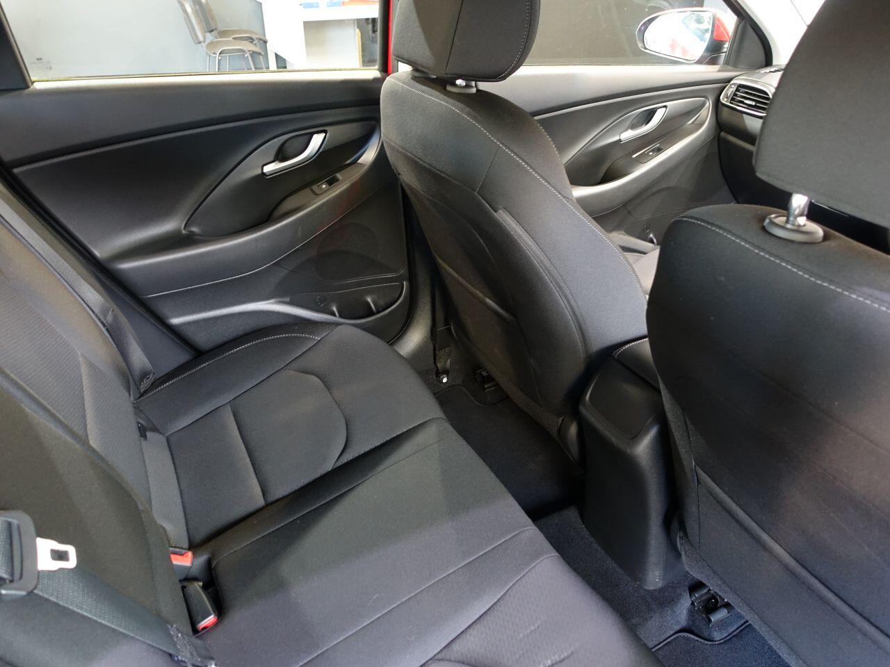 Hyundai i30 - Image 15