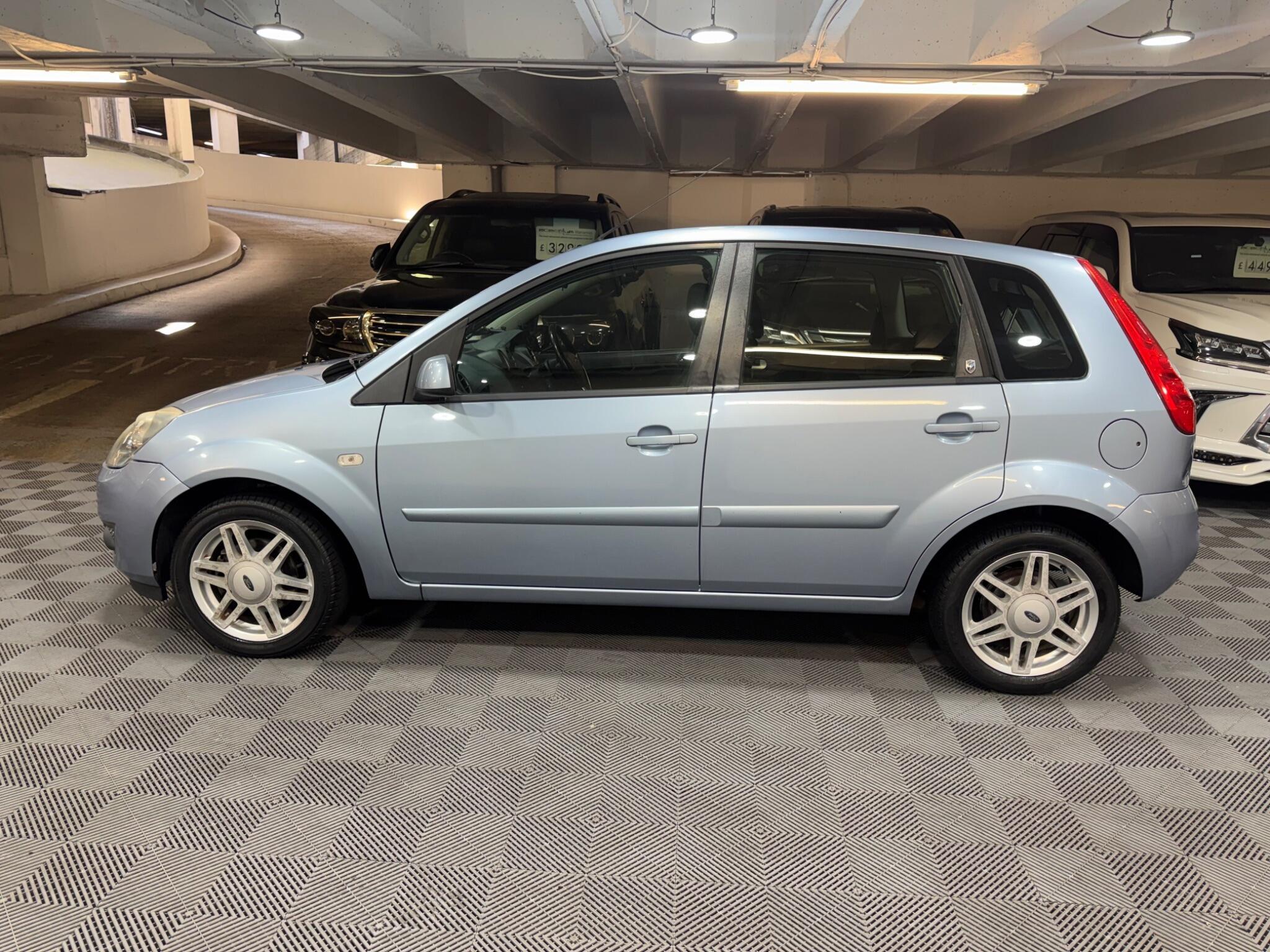 Ford Fiesta - Image 2