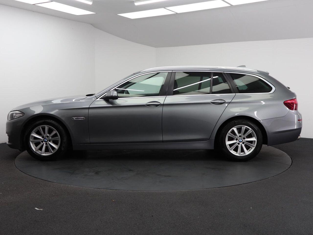 BMW 5 Series - Image 8