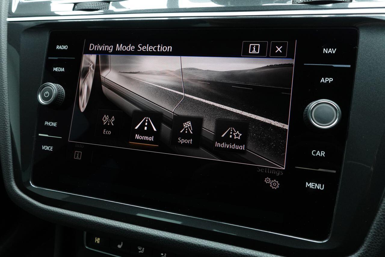 Volkswagen Tiguan - Image 29