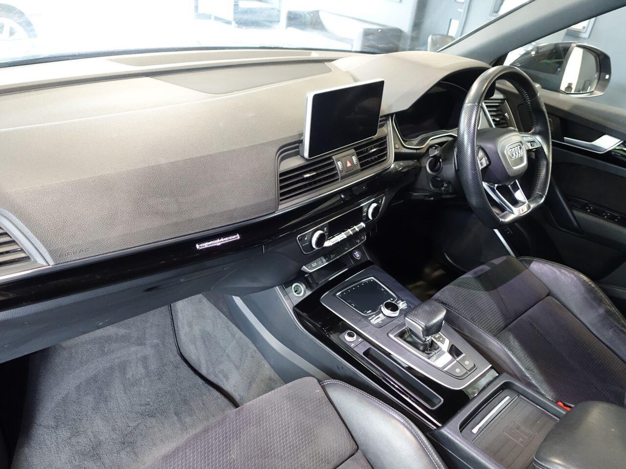 Audi Q5 - Image 11