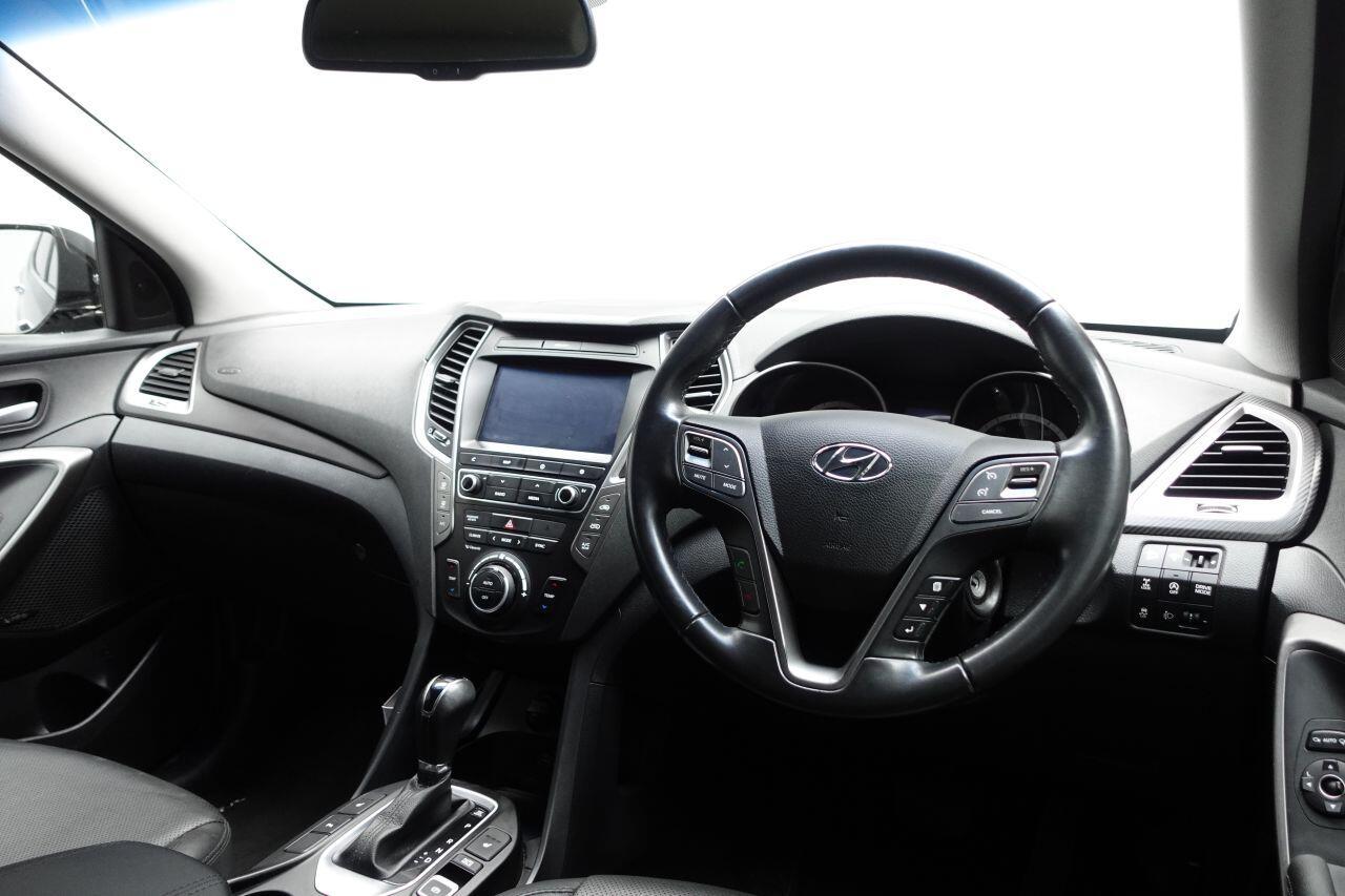 Hyundai Santa Fe - Image 14