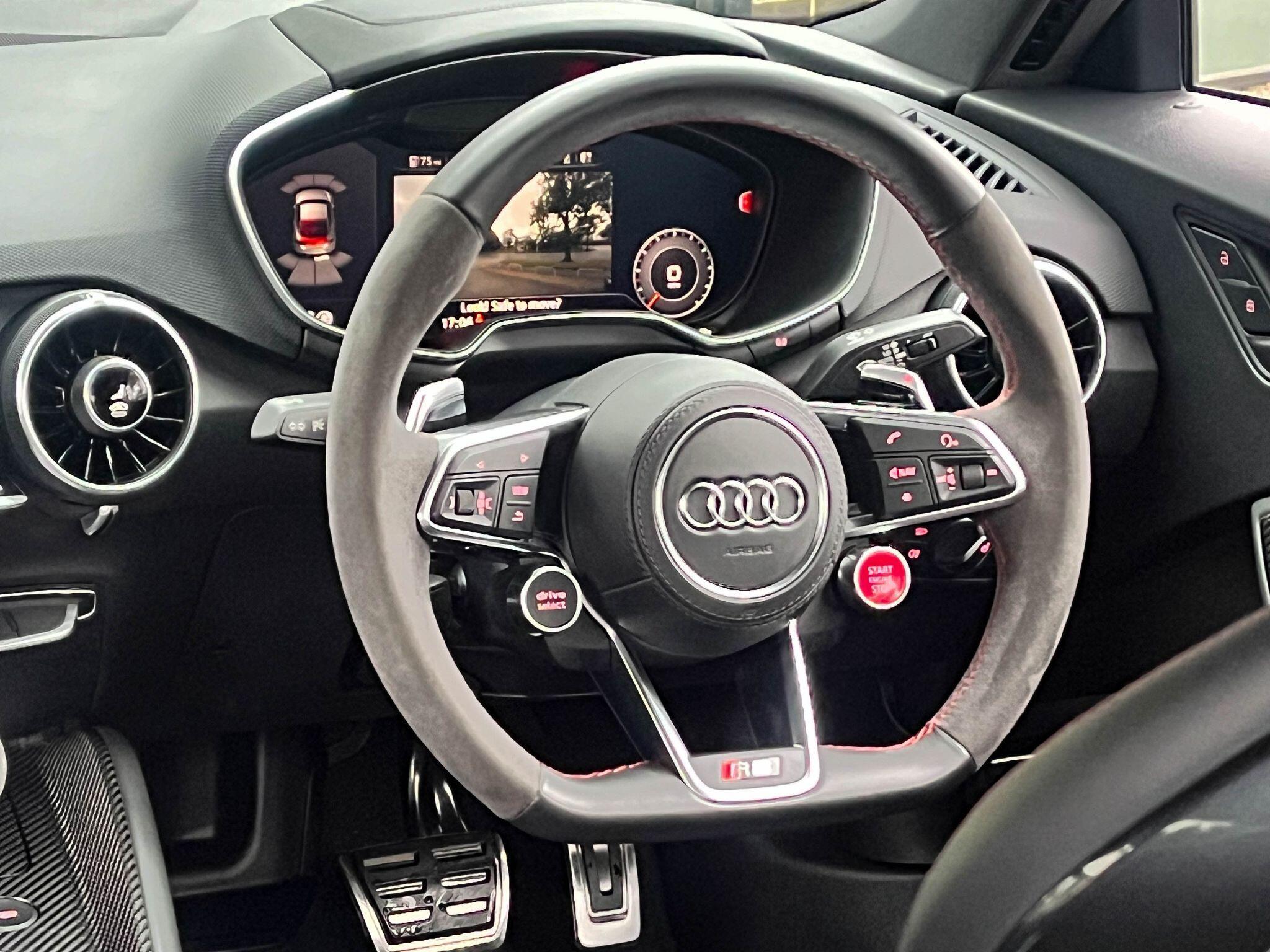 Audi TT RS - Image 13