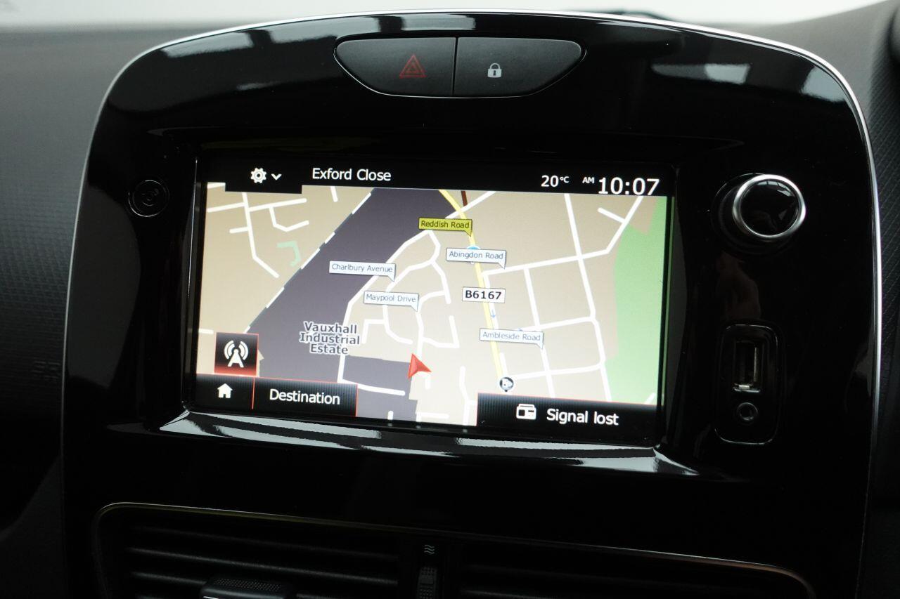 Renault Clio - Image 2