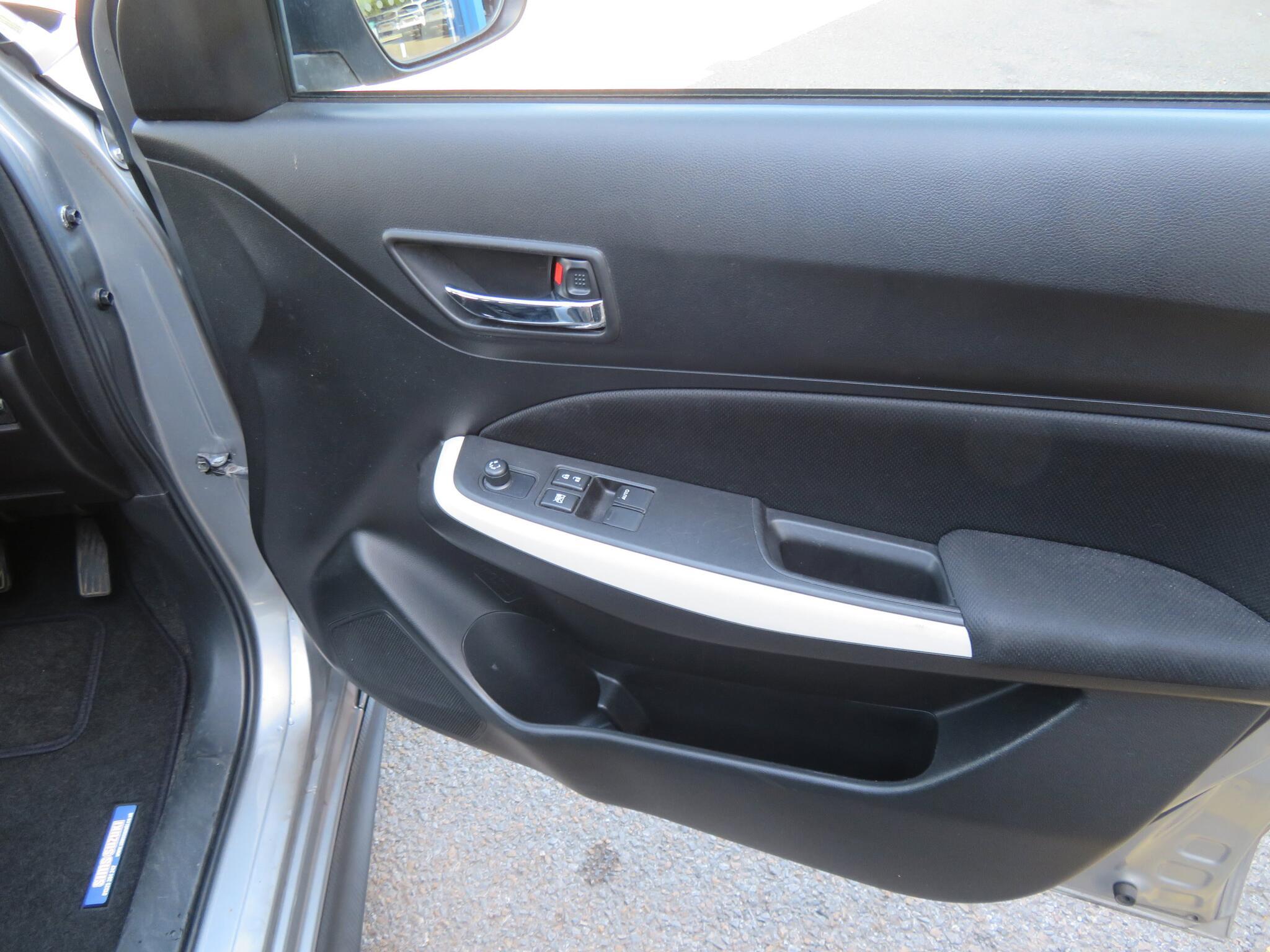 Suzuki Swift - Image 19
