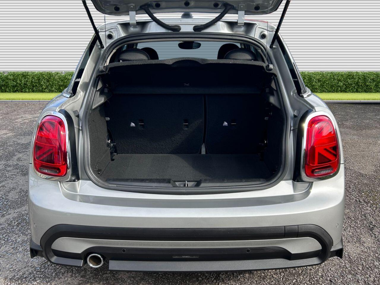 MINI Hatch - Image 21