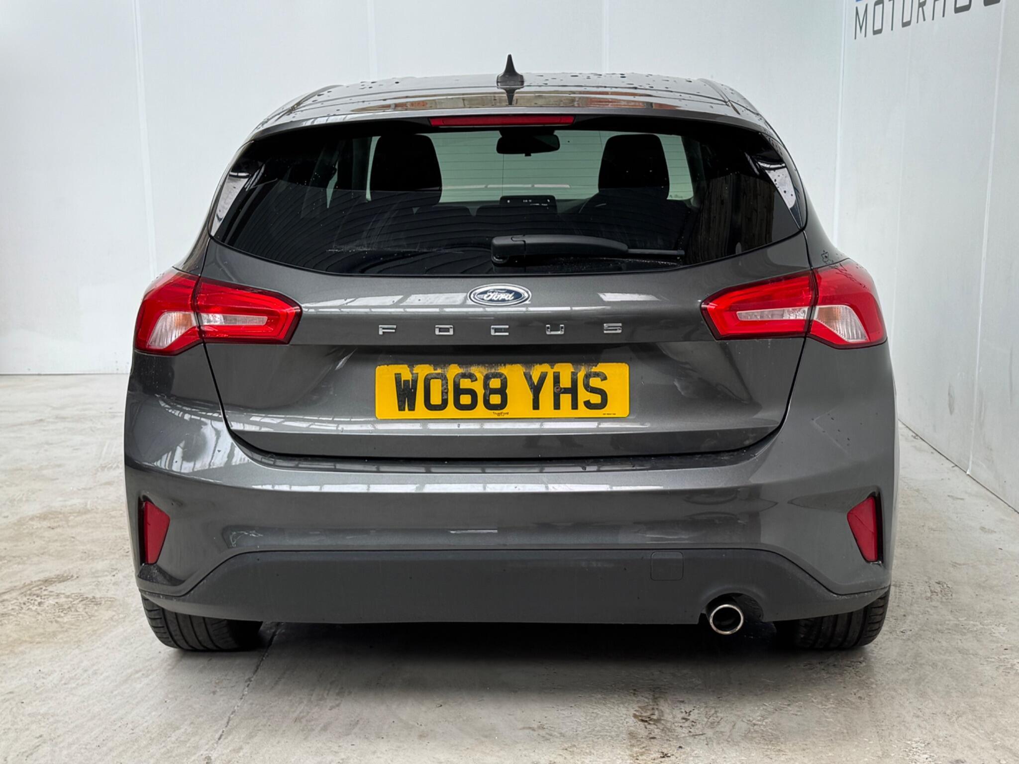 Ford Focus - Image 6