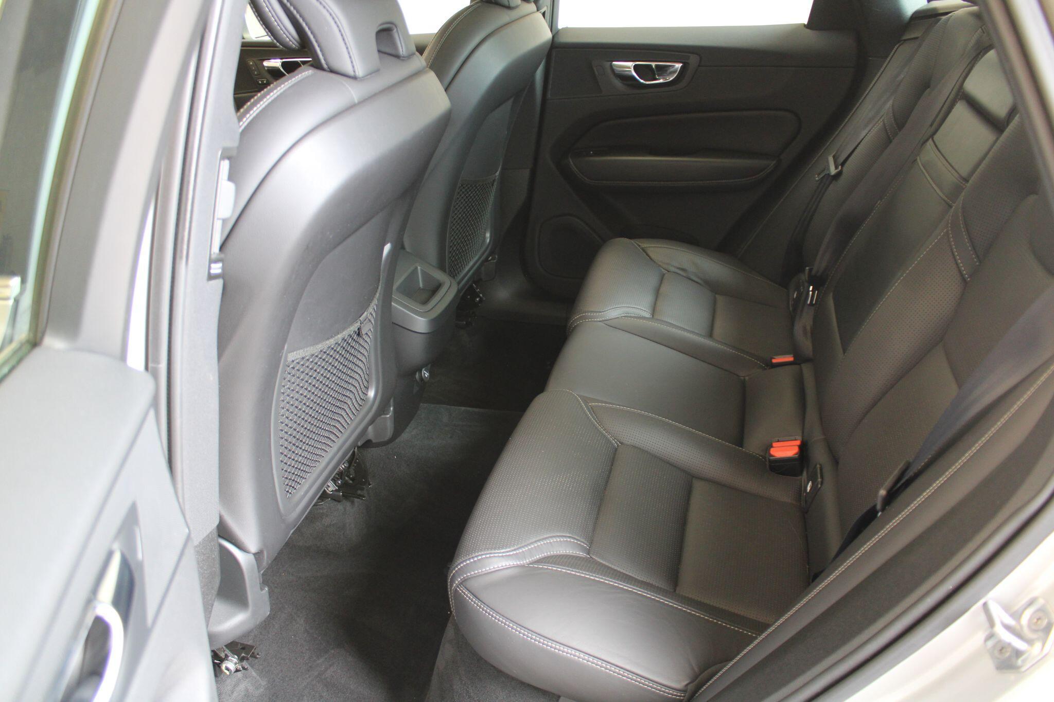 Volvo XC60 - Image 43