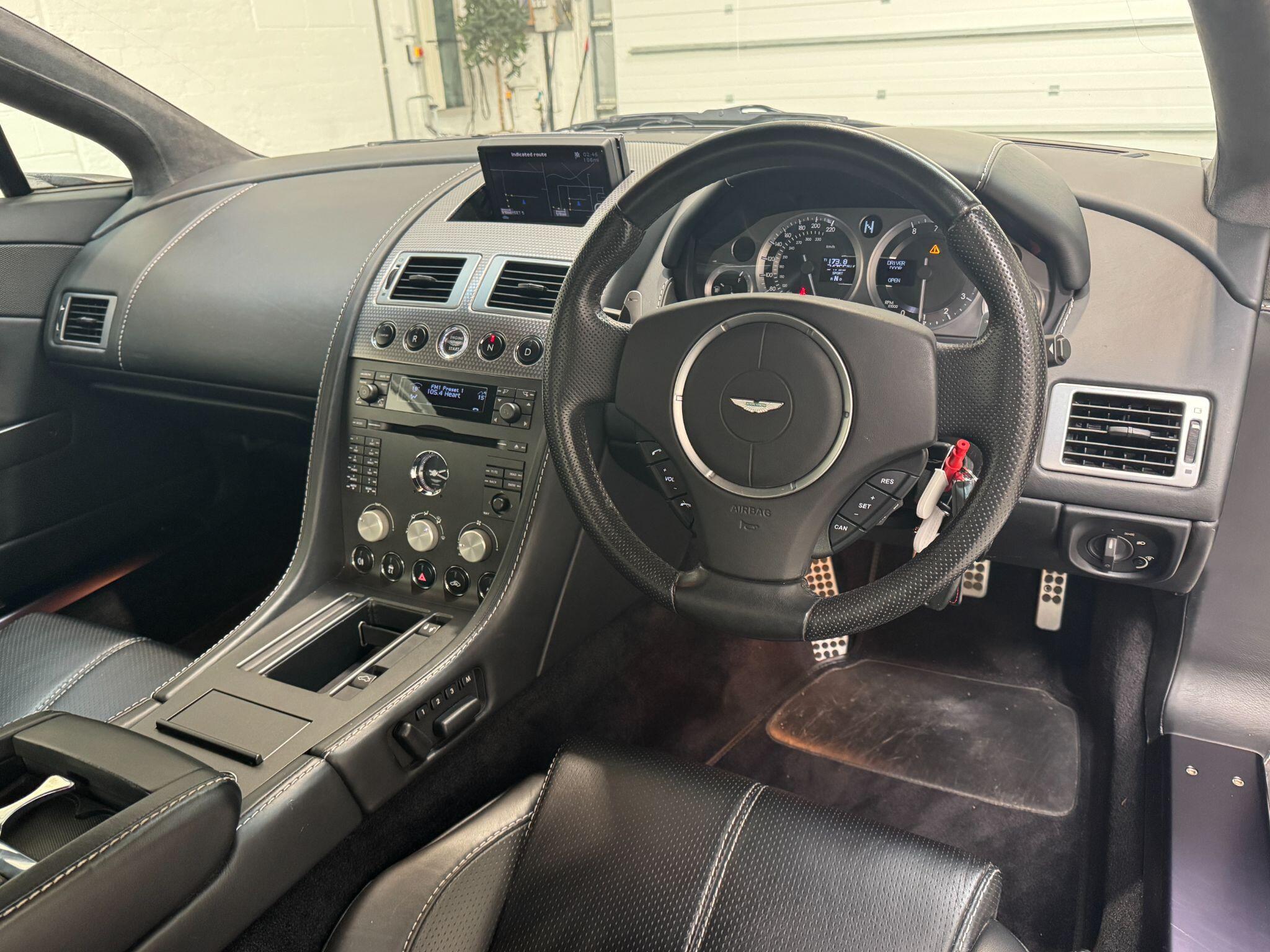 Aston Martin Vantage - Image 55