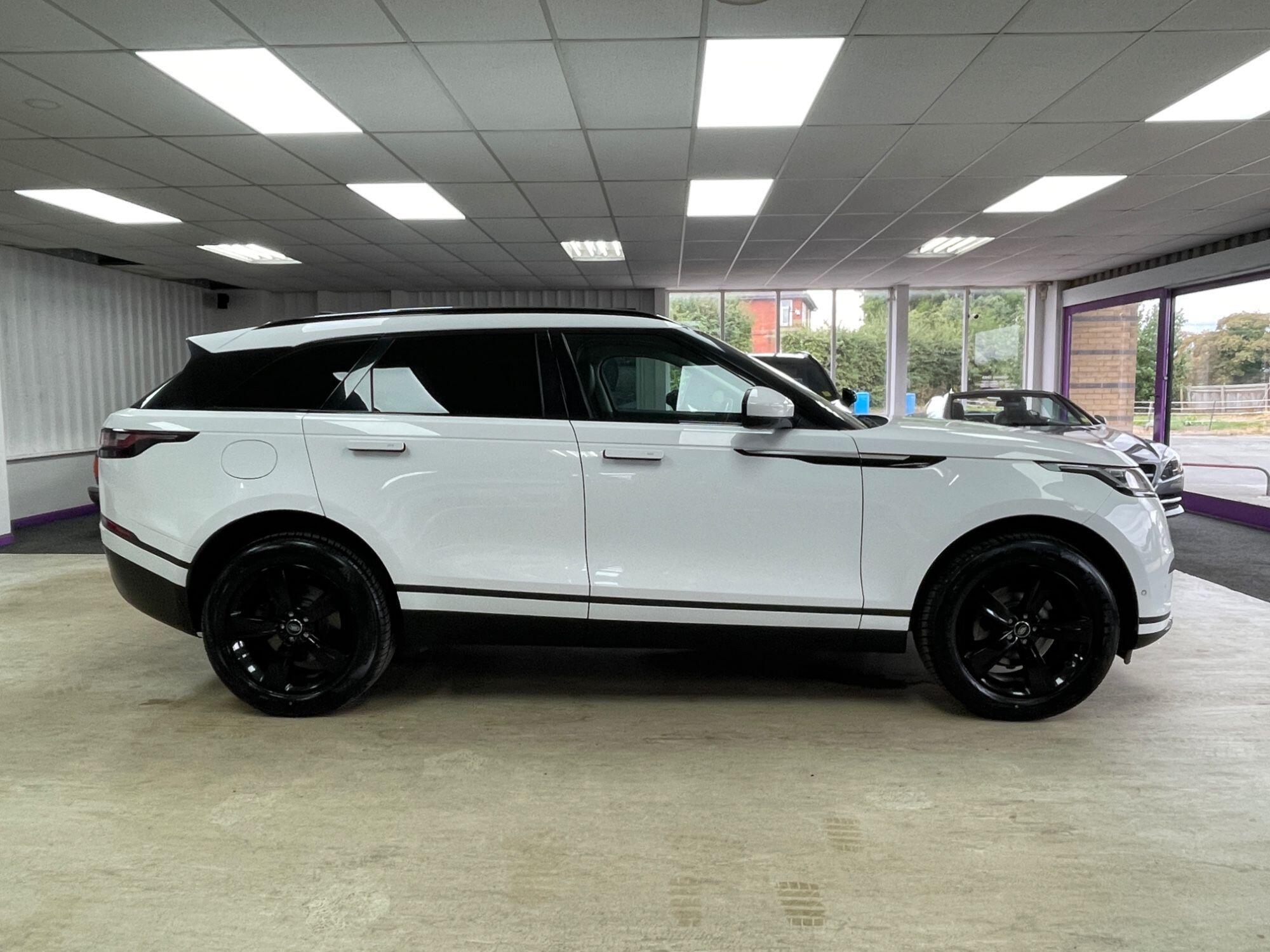Land Rover Range Rover Velar - Image 12