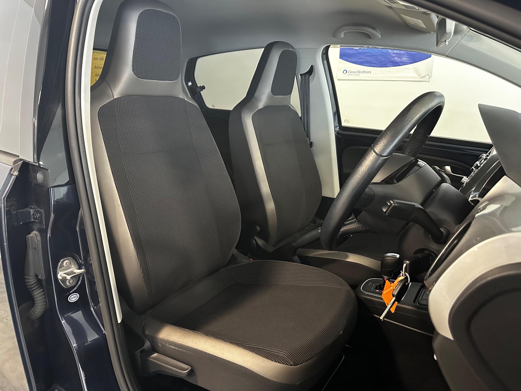 Volkswagen up! - Image 11