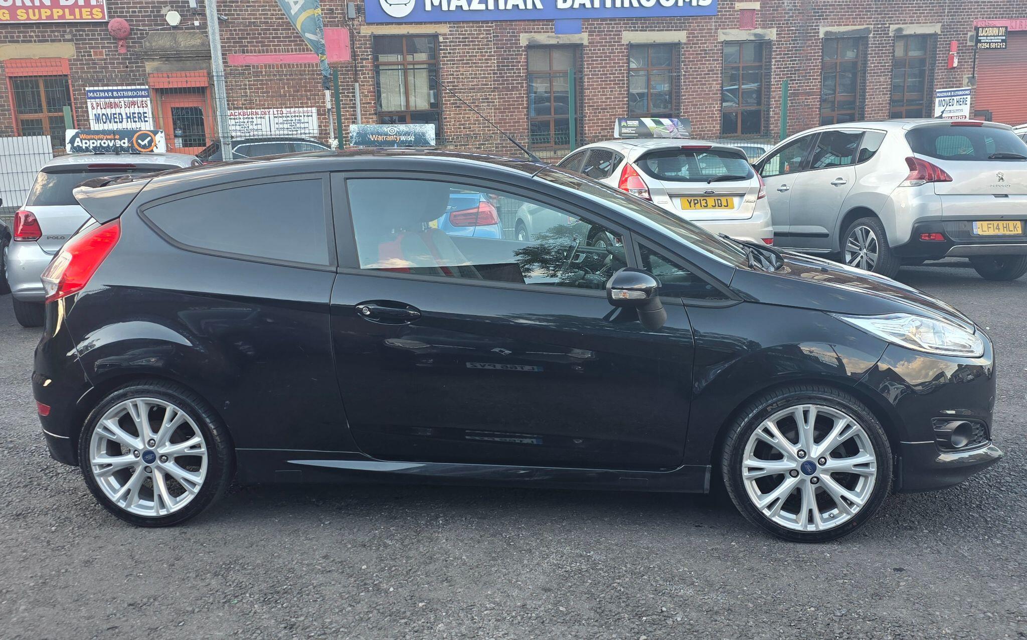 Ford Fiesta - Image 8