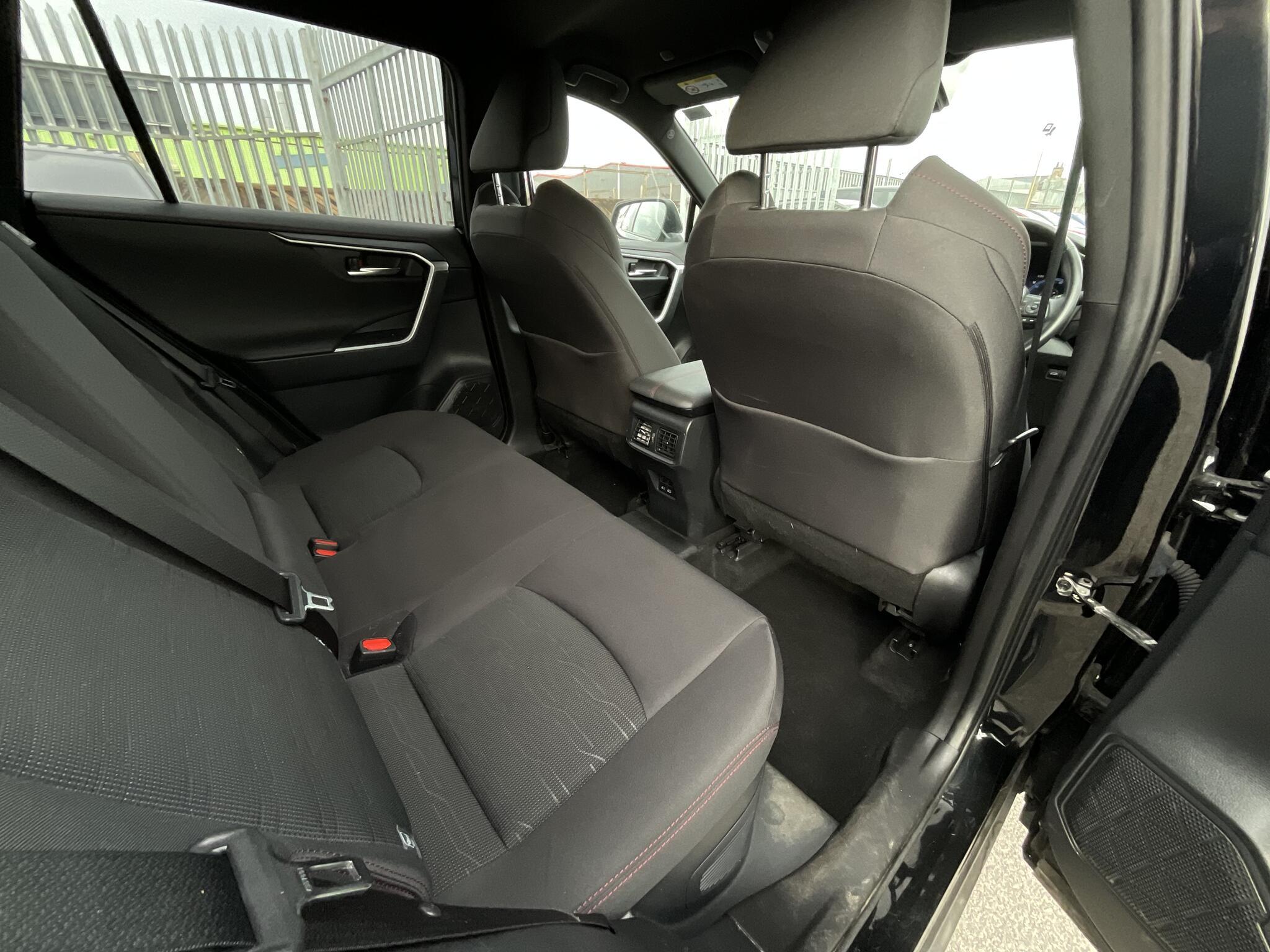 Toyota RAV4 - Image 10