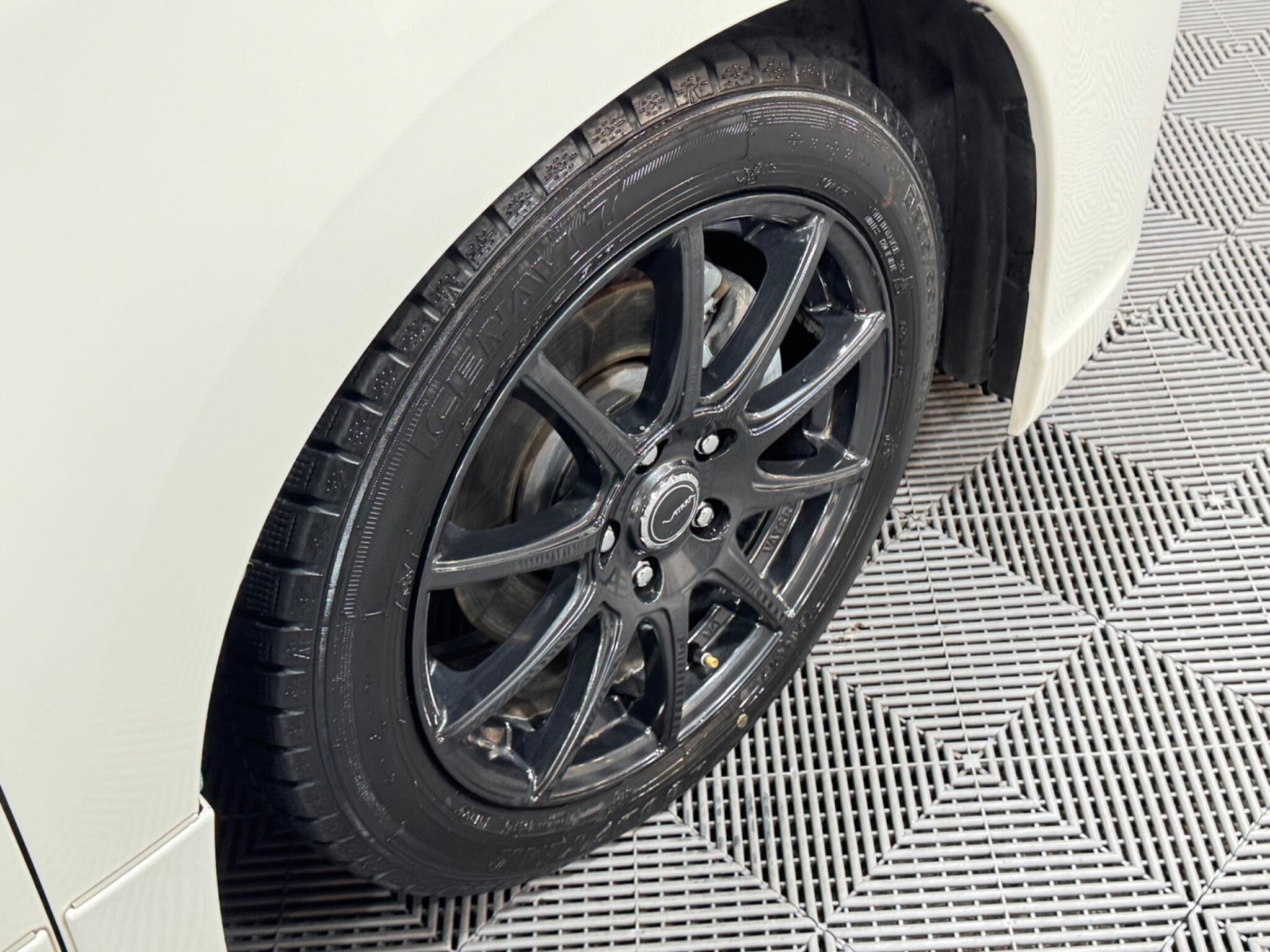 Toyota Vellfire - Image 17