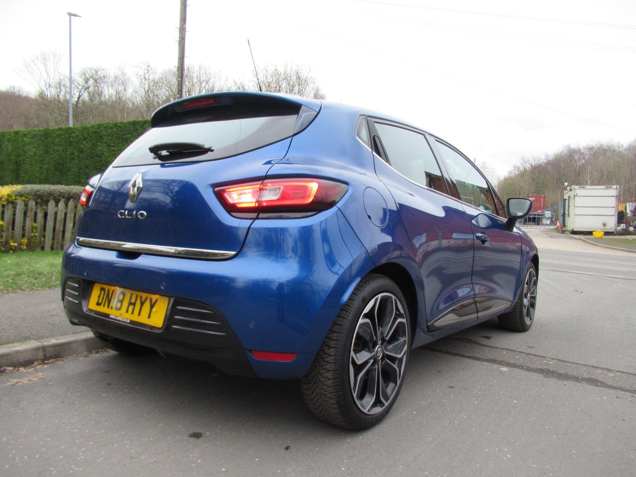 Renault Clio - Image 4