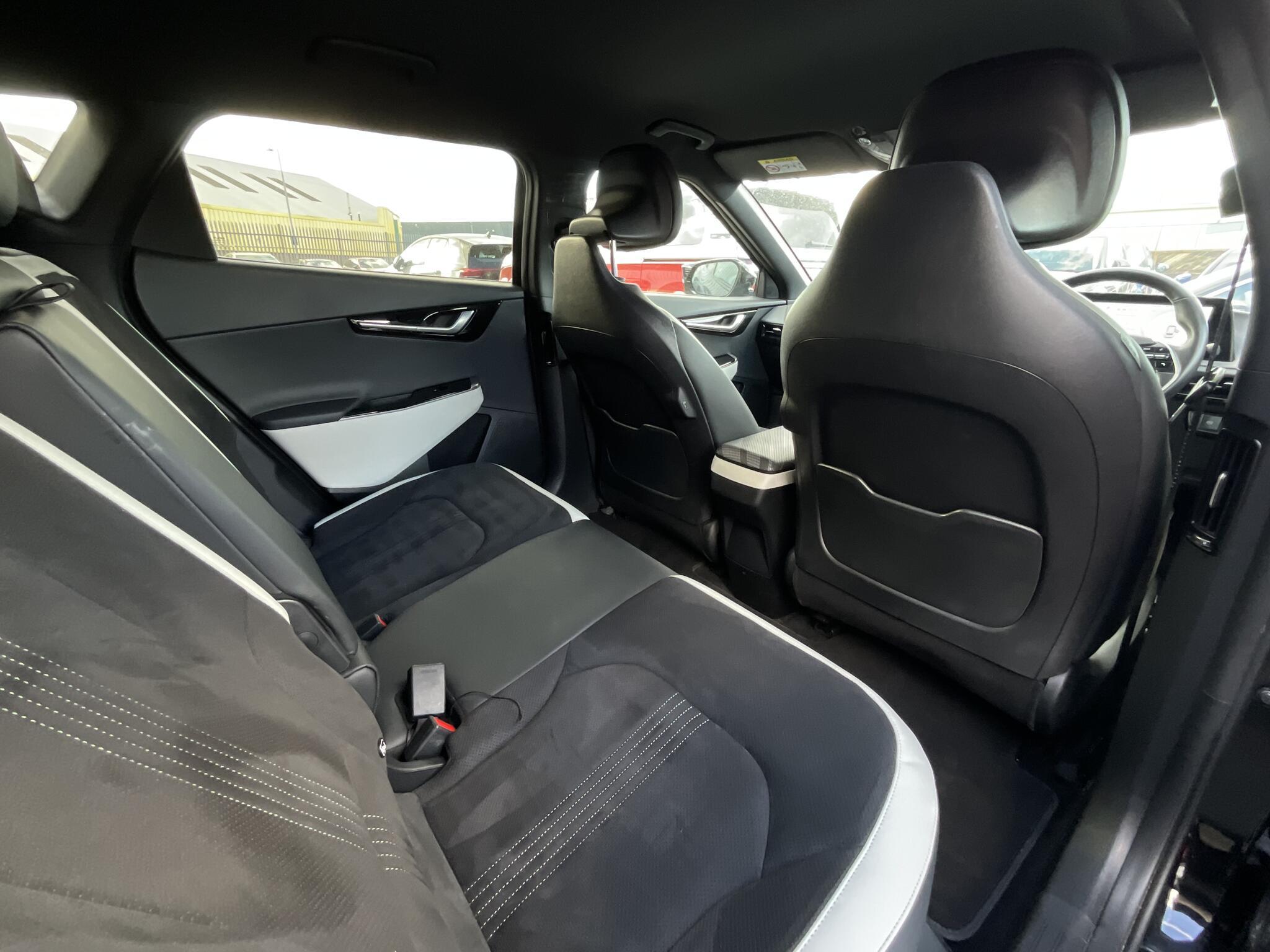 Kia EV6 - Image 10