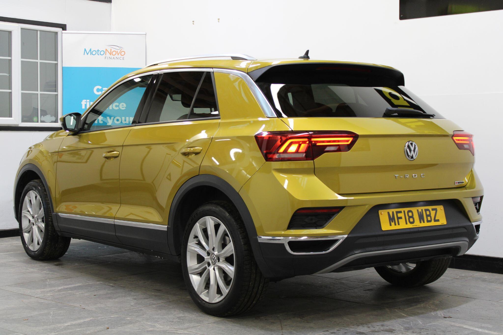 Volkswagen T-Roc - Image 3