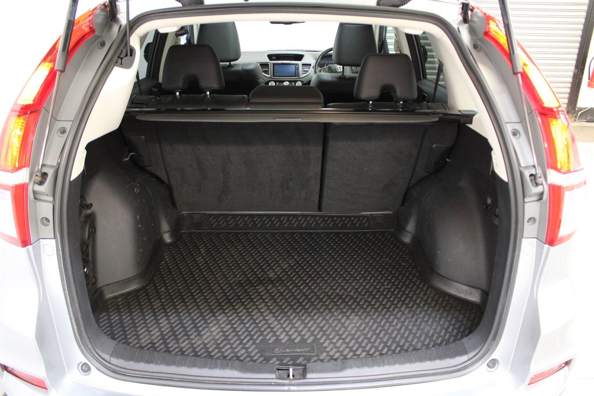 Honda CR-V - Image 16
