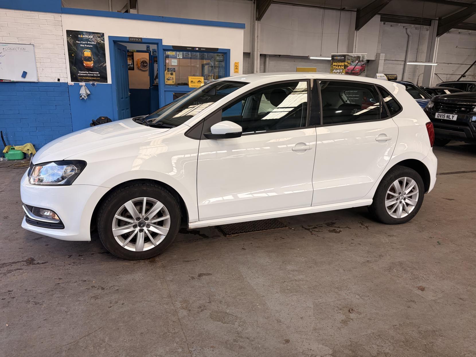 Volkswagen Polo - Image 4