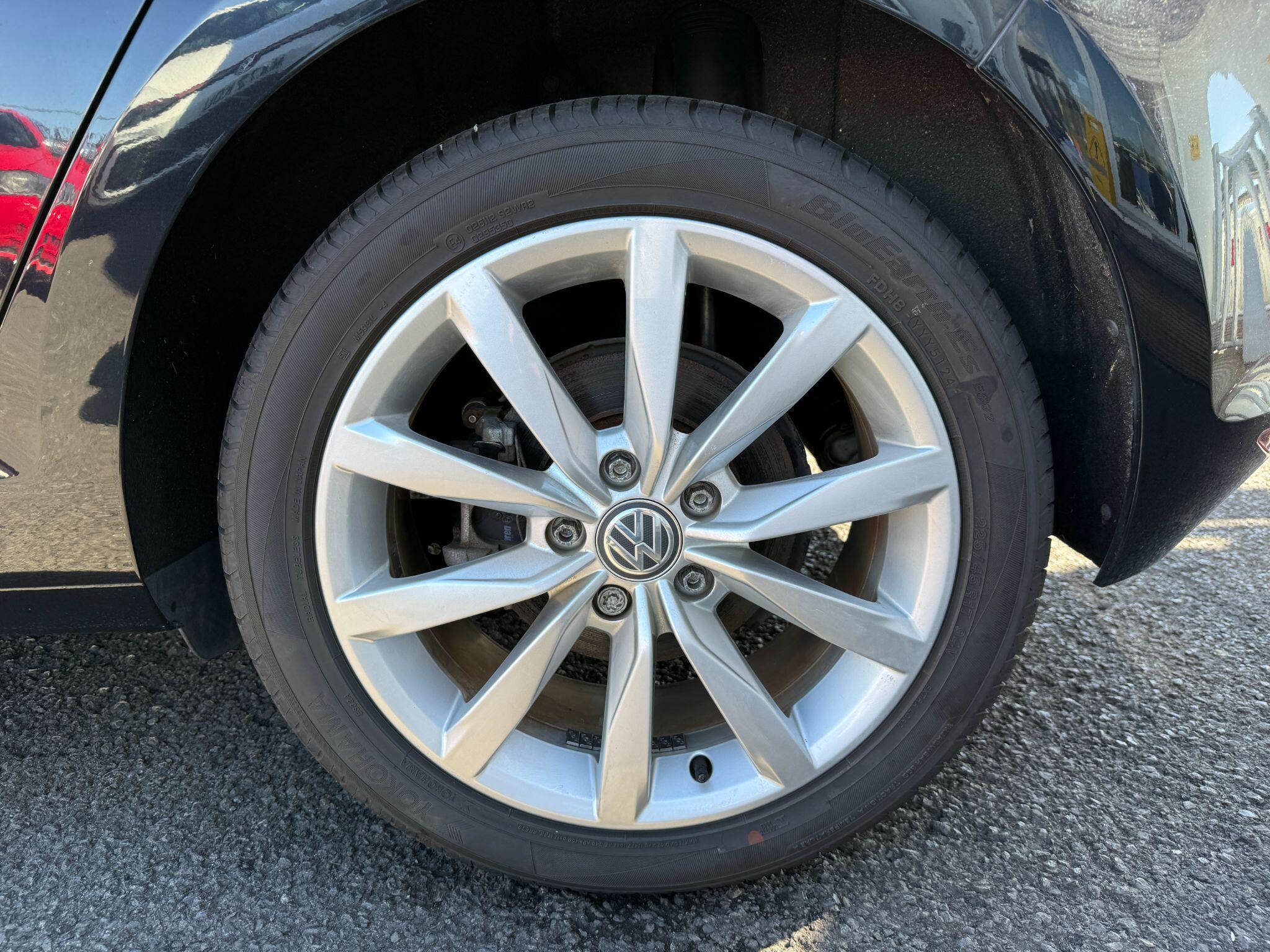 Volkswagen Golf - Image 80