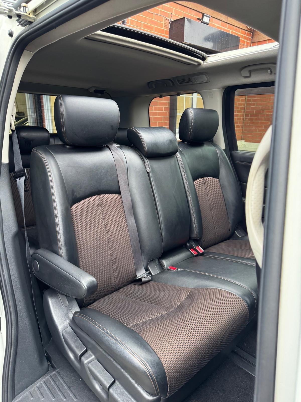 Nissan Elgrand - Image 37