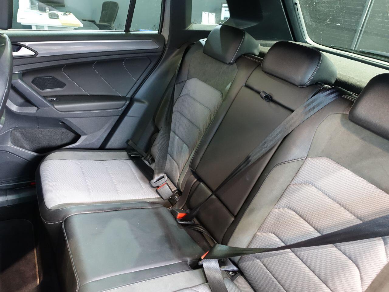 Volkswagen Tiguan - Image 19