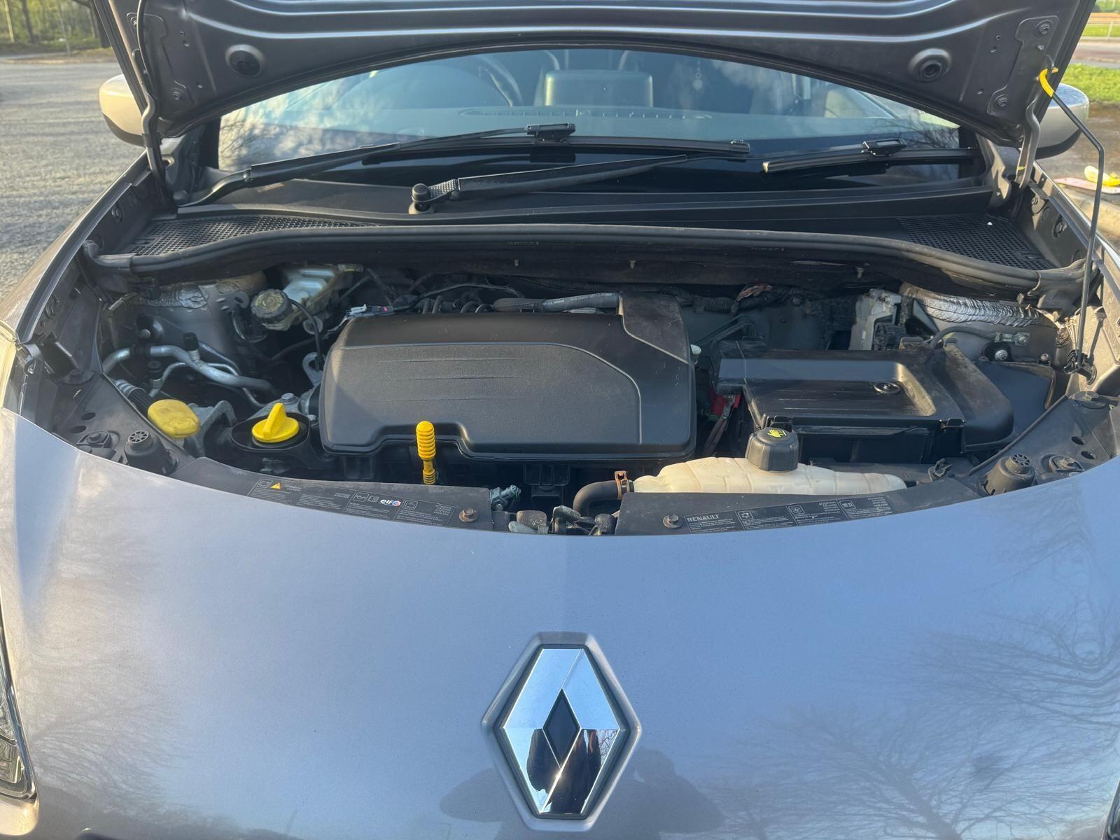 Renault Clio - Image 46