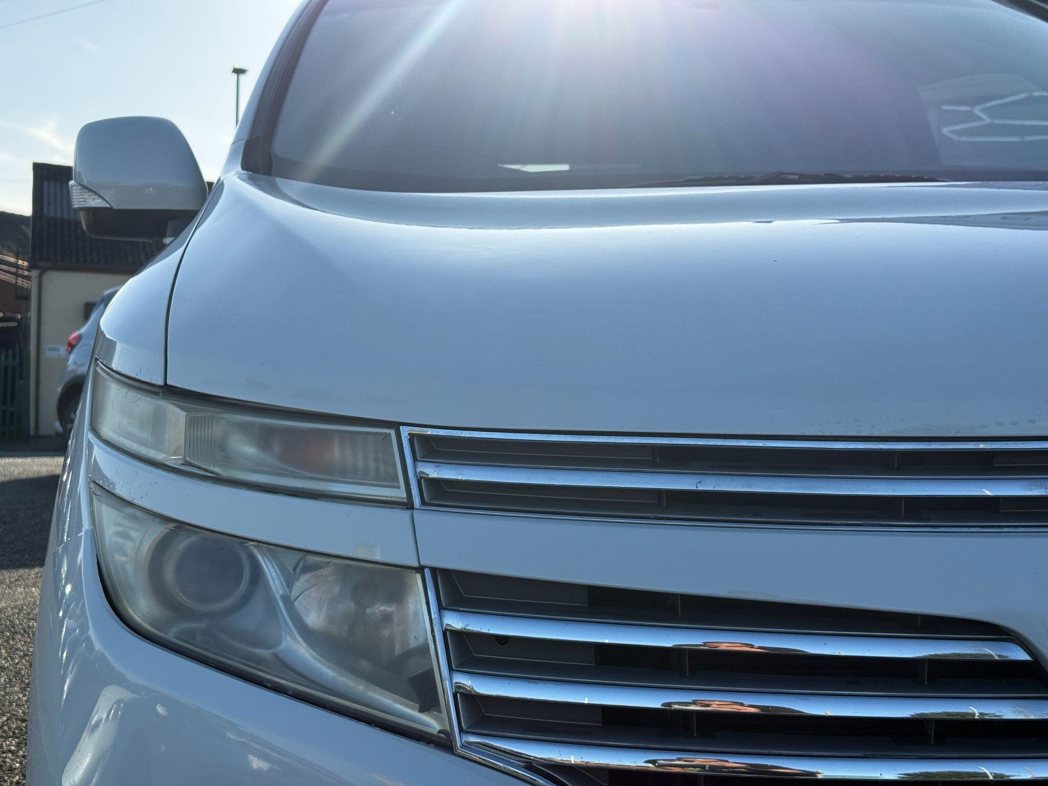 Nissan Elgrand - Image 9