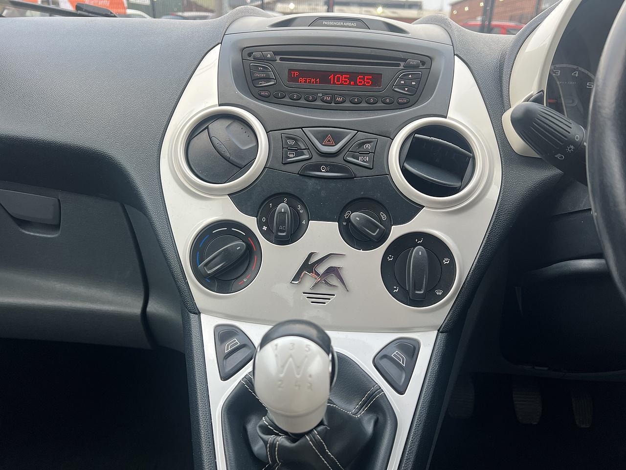 Ford KA - Image 14