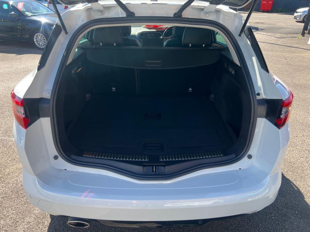 Renault Megane - Image 6