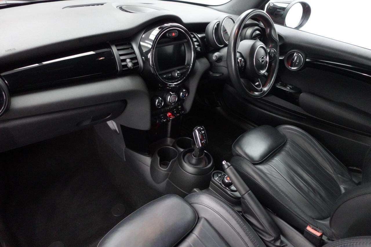 MINI Hatch - Image 17