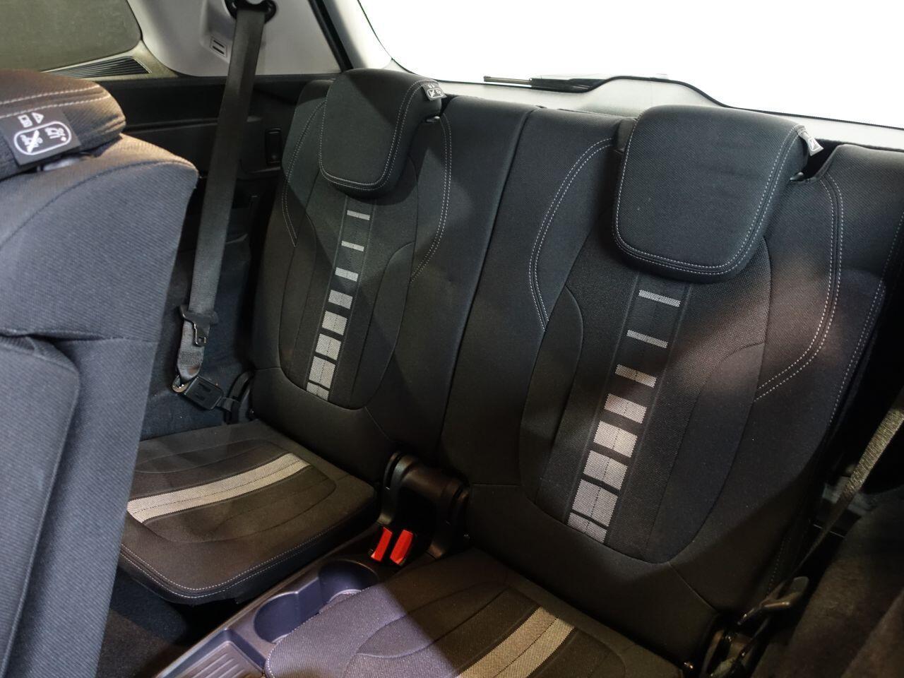 BMW 2 Series Gran Tourer - Image 17