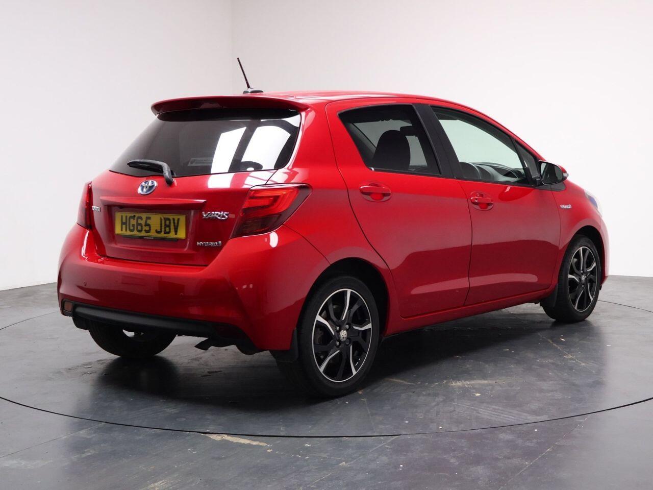 Toyota Yaris - Image 7