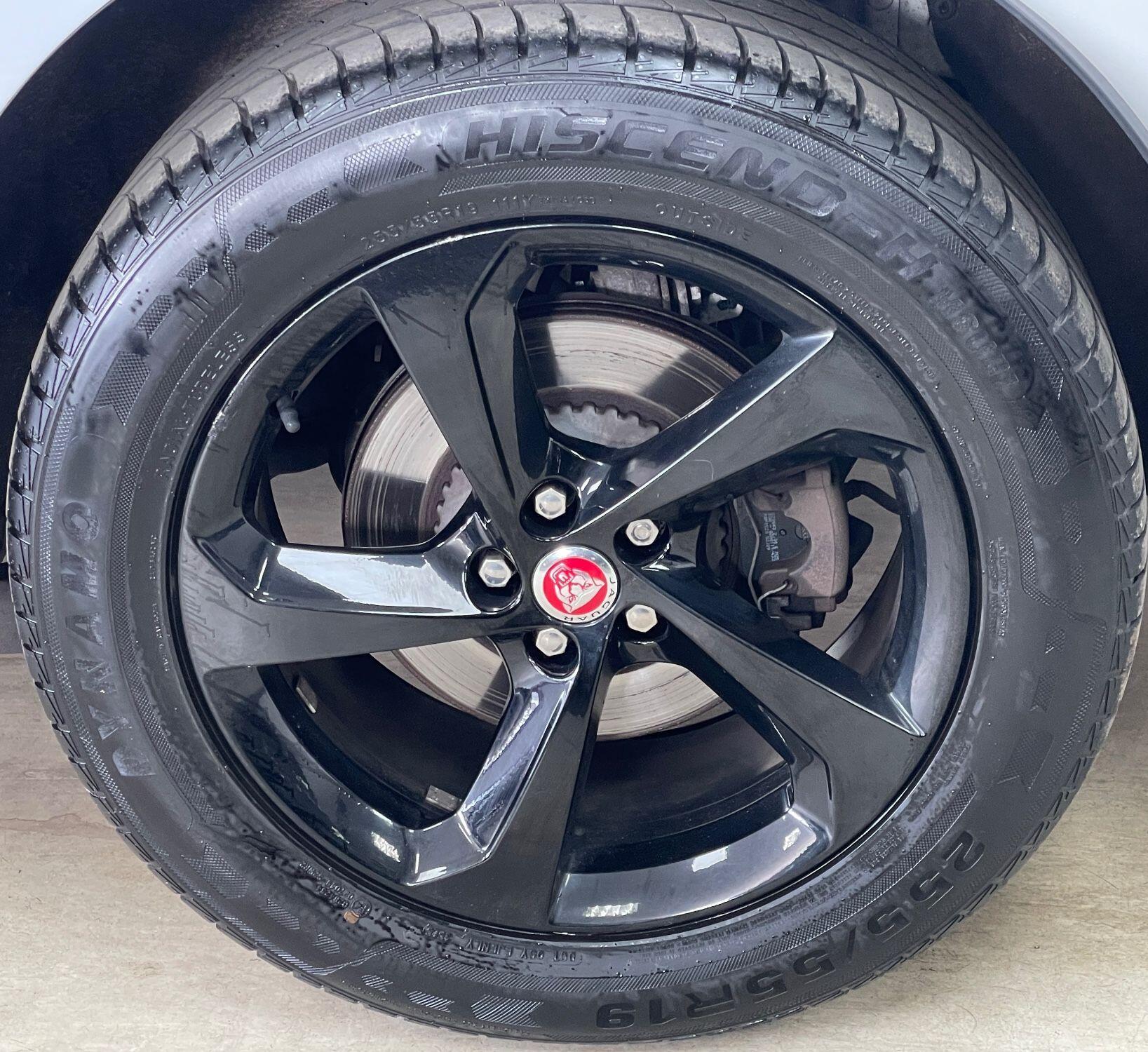 Jaguar F-Pace - Image 17