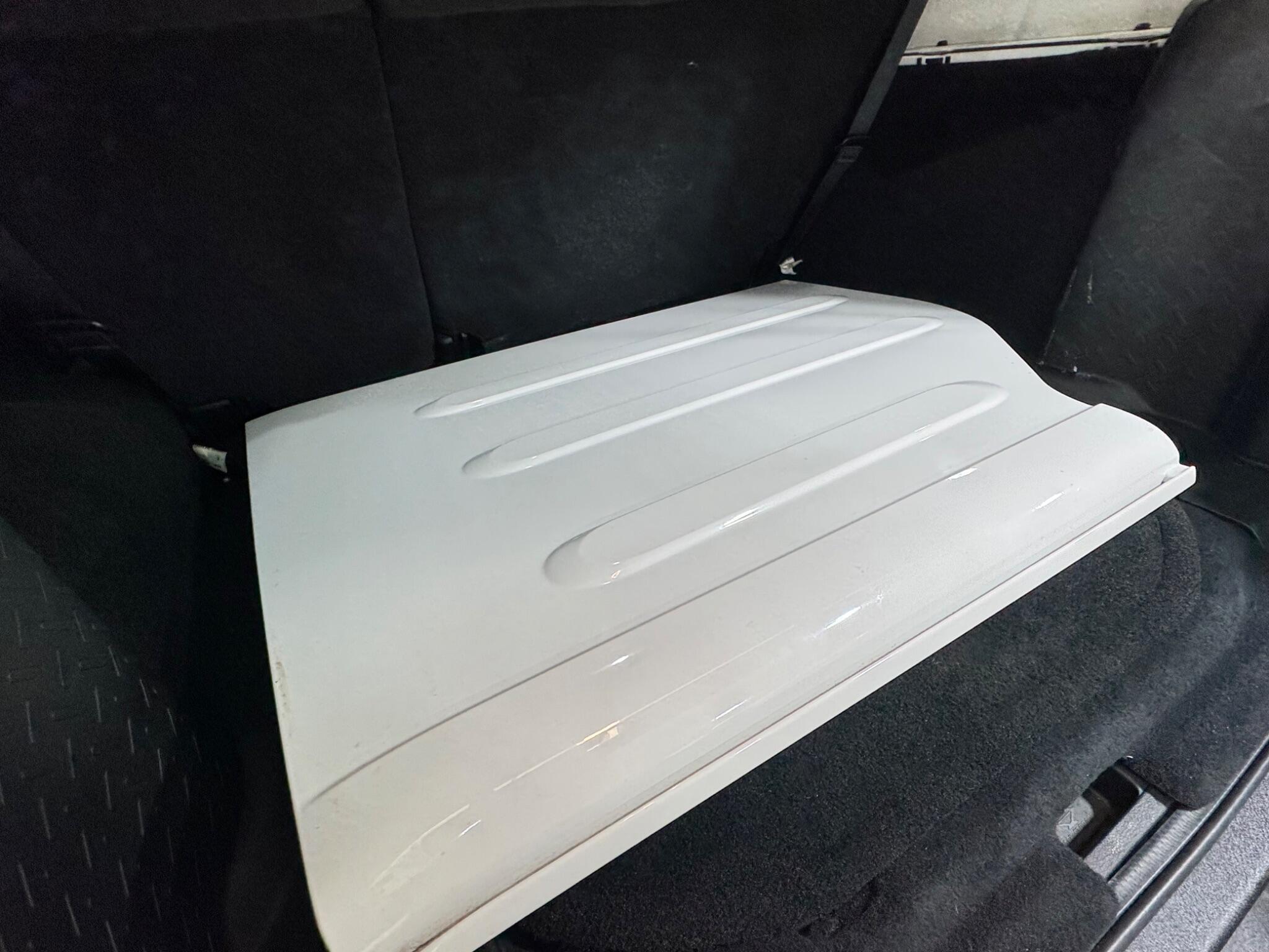 Jeep Wrangler - Image 14