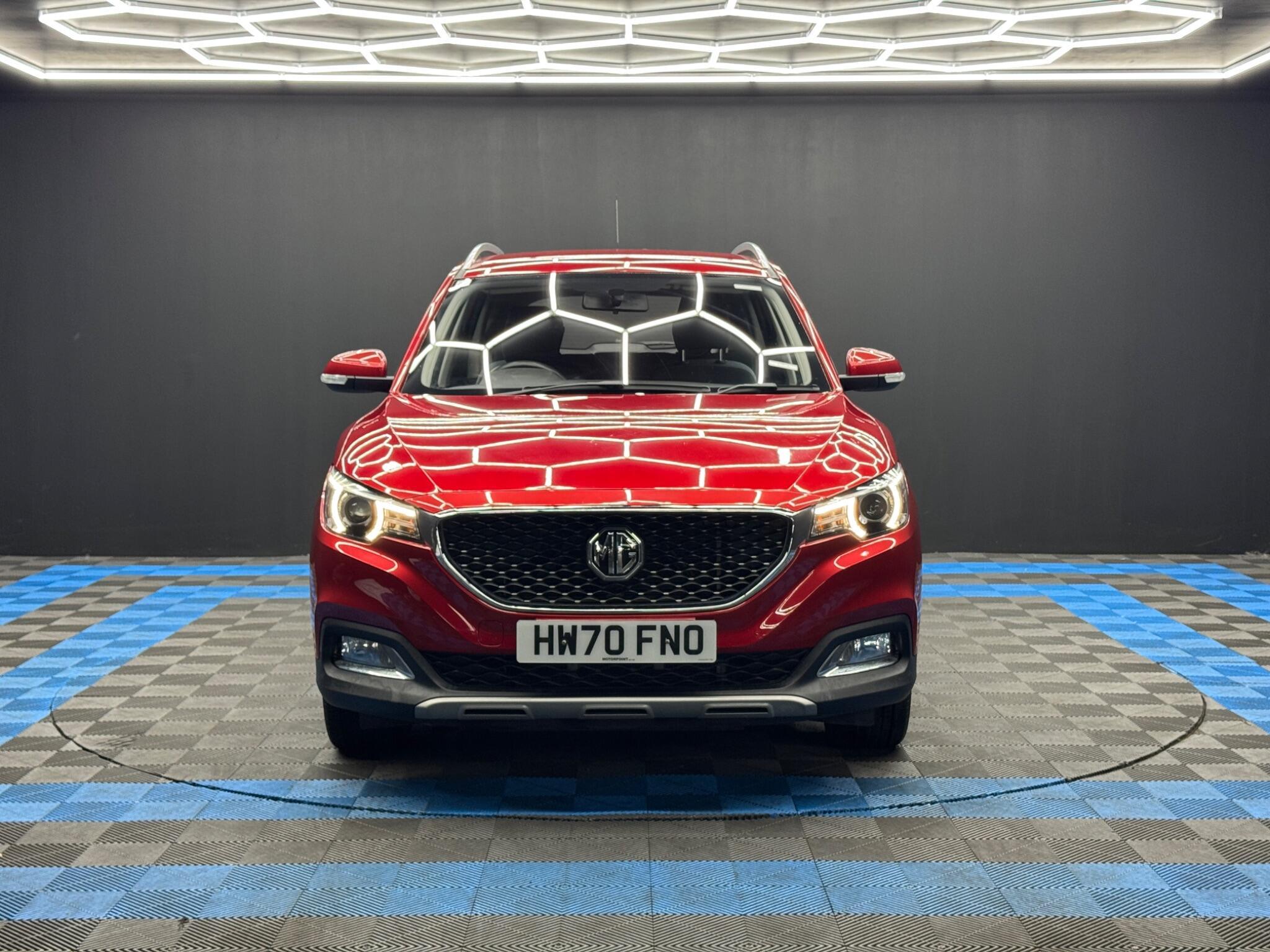 MG MG ZS - Image 2