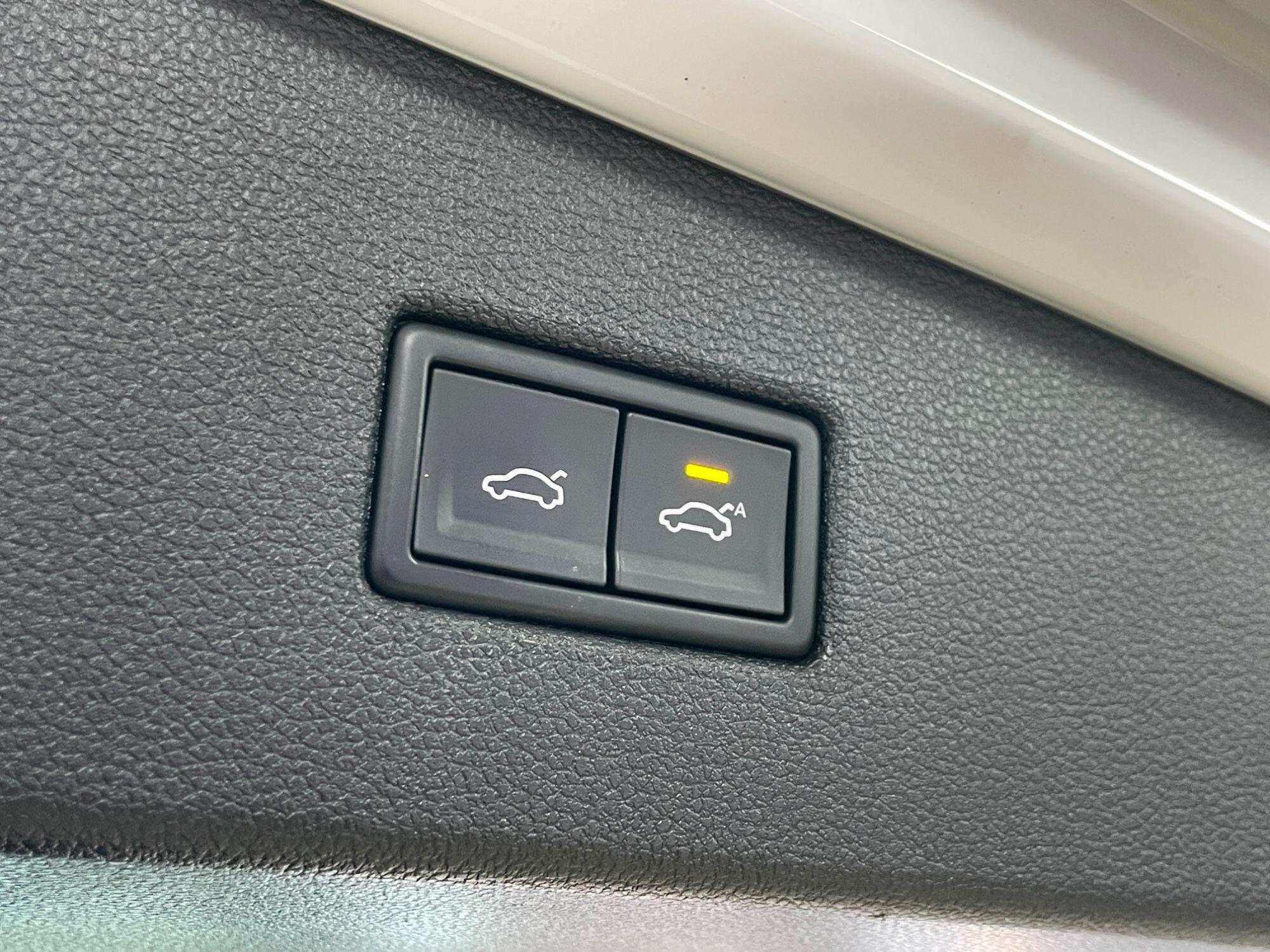 Volkswagen Tiguan - Image 19