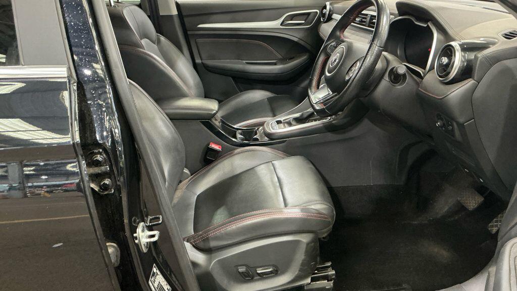 MG MG ZS - Image 3
