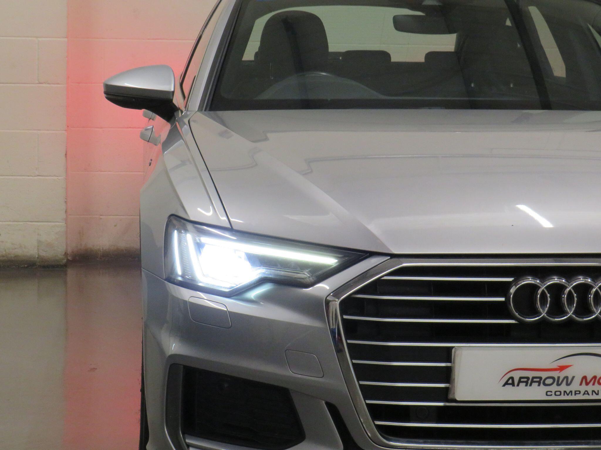 Audi A6 Avant - Image 11