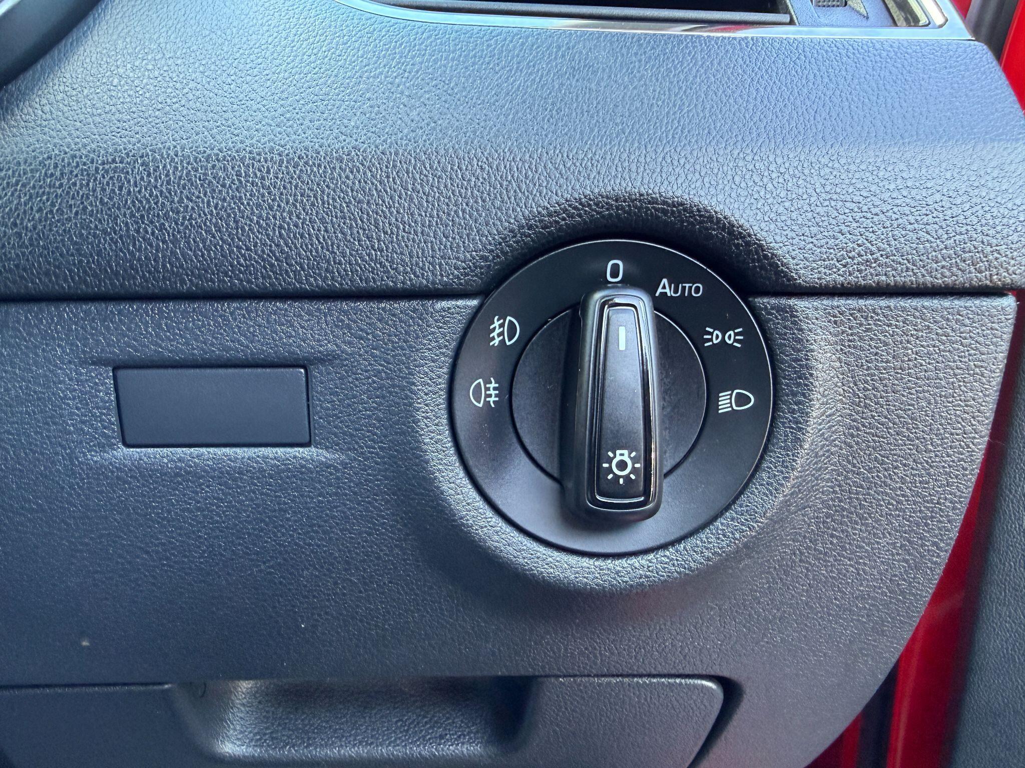 Skoda Octavia - Image 64